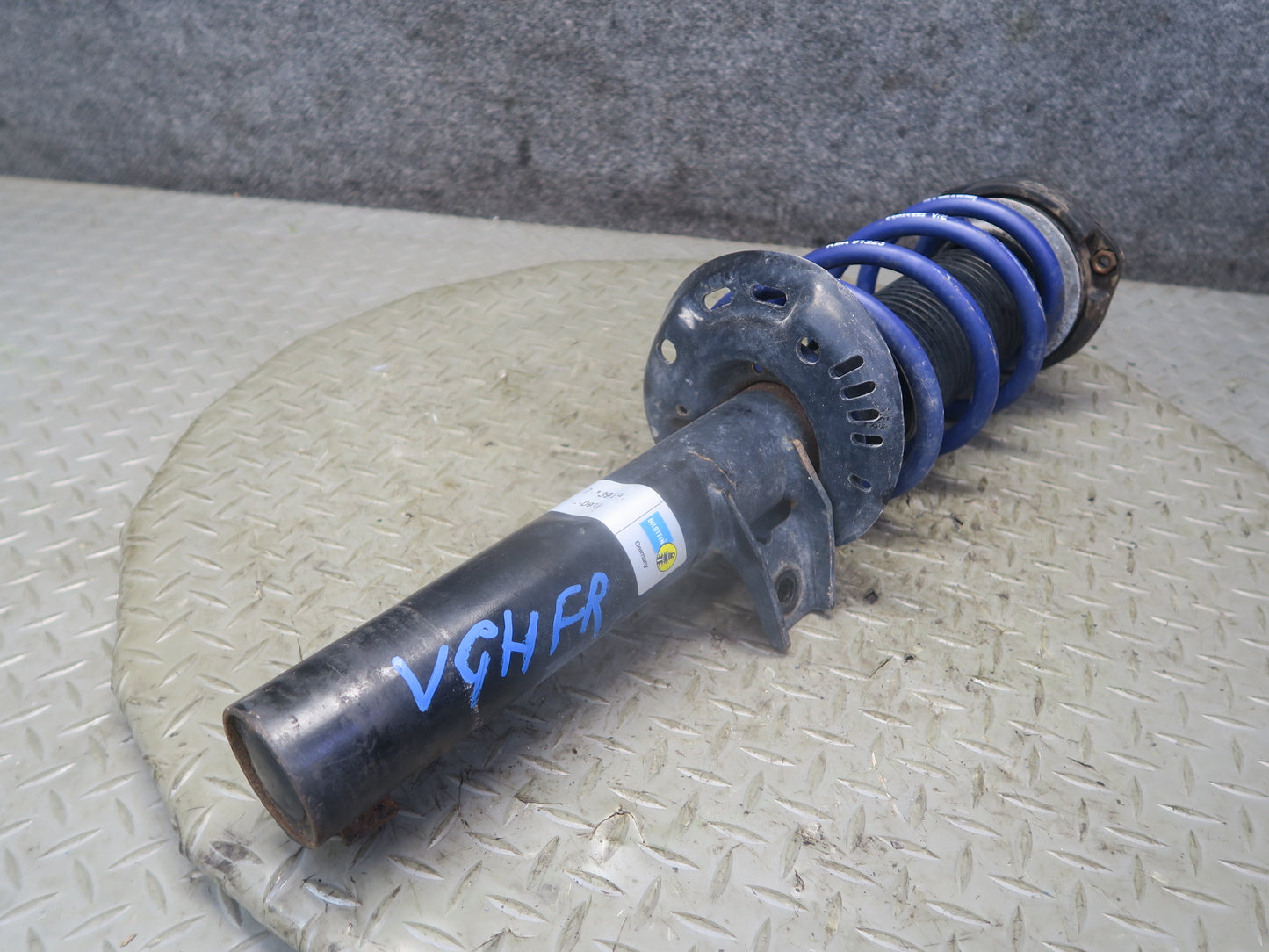 06-09 VW Golf MK5 R32 Set of 2 Bilstein Strut Shock Absorber w H&R Springs