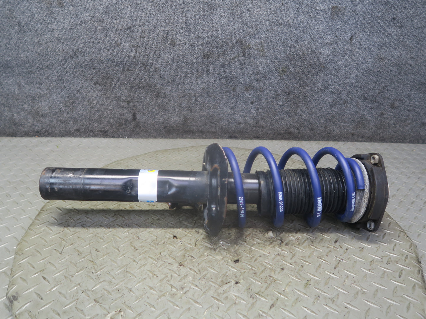06-09 VW Golf MK5 R32 Set of 2 Bilstein Strut Shock Absorber w H&R Springs