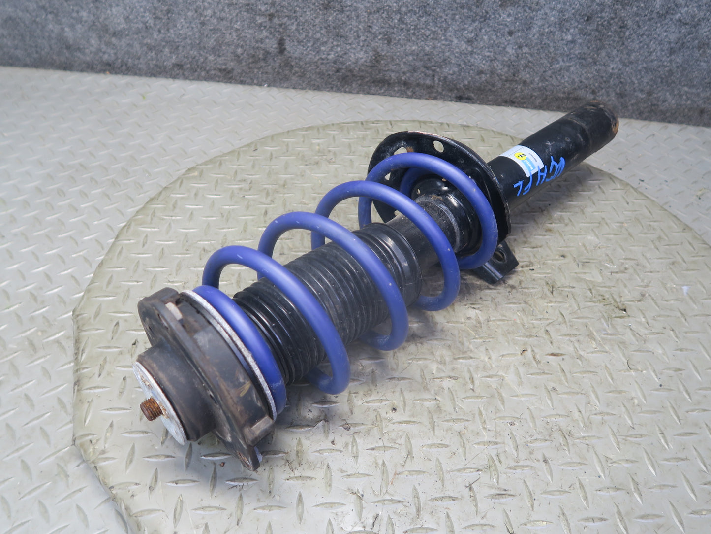 06-09 VW Golf MK5 R32 Set of 2 Bilstein Strut Shock Absorber w H&R Springs