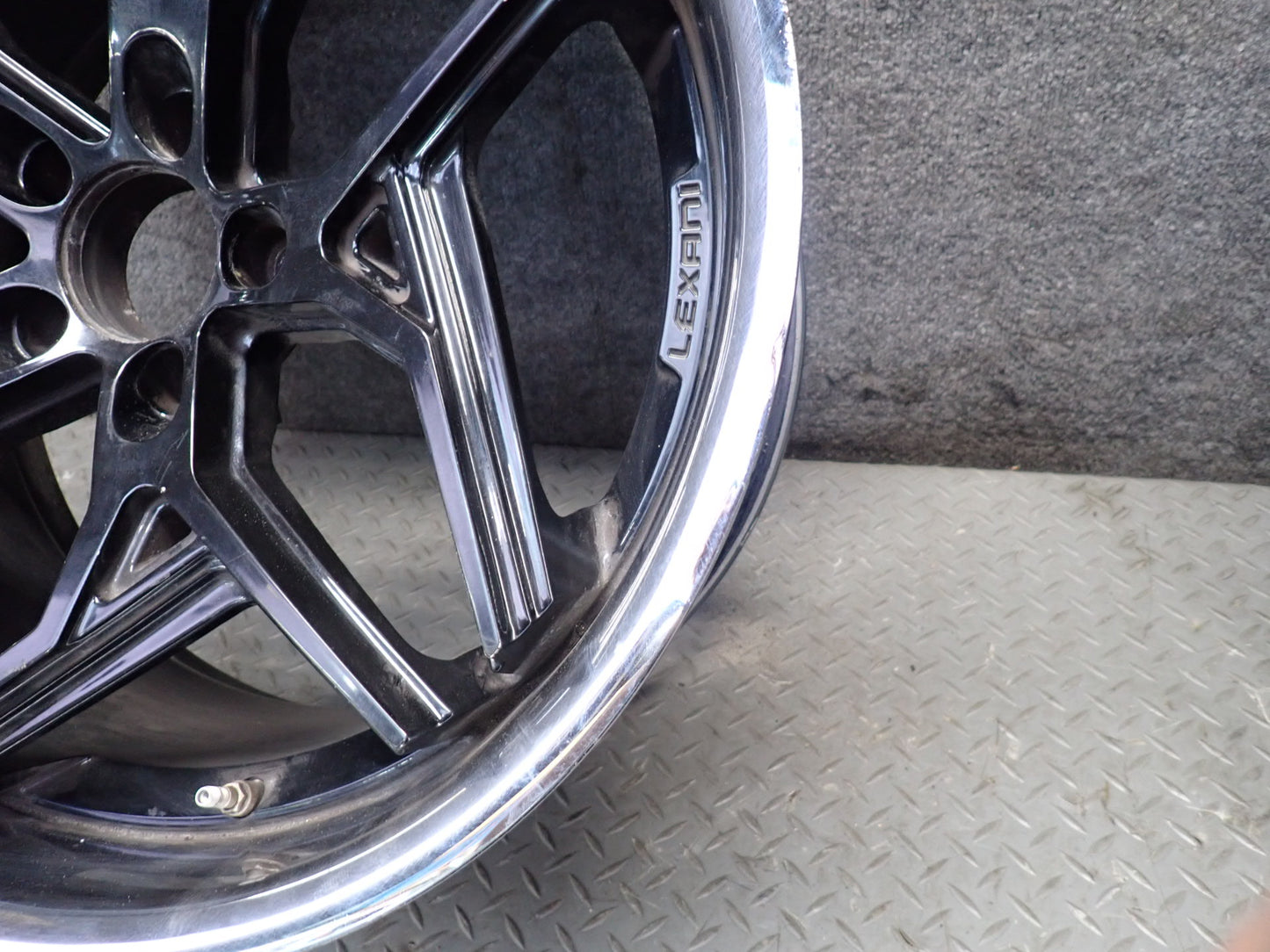 Lexani Spyder R20" Wheel Rim 20x10JJ ET15 5x112