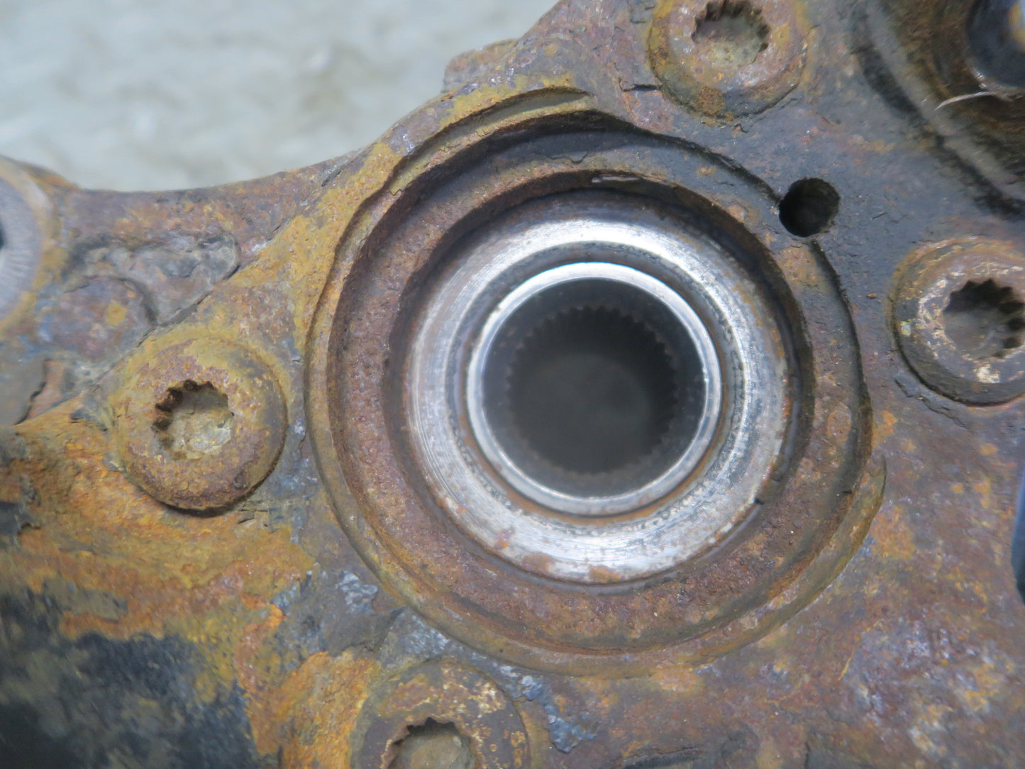 2008 VW Golf R32 AWD Front Left Spindle Knuckle Wheel Hub Bearing OEM