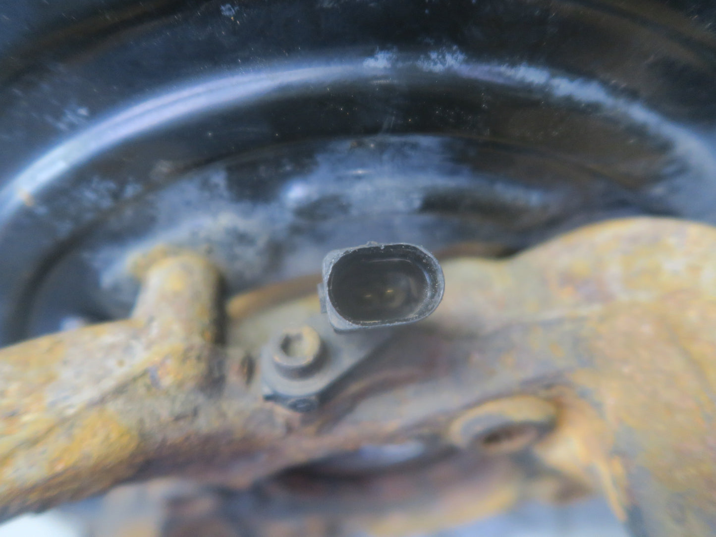 2008 VW Golf R32 AWD Front Left Spindle Knuckle Wheel Hub Bearing OEM