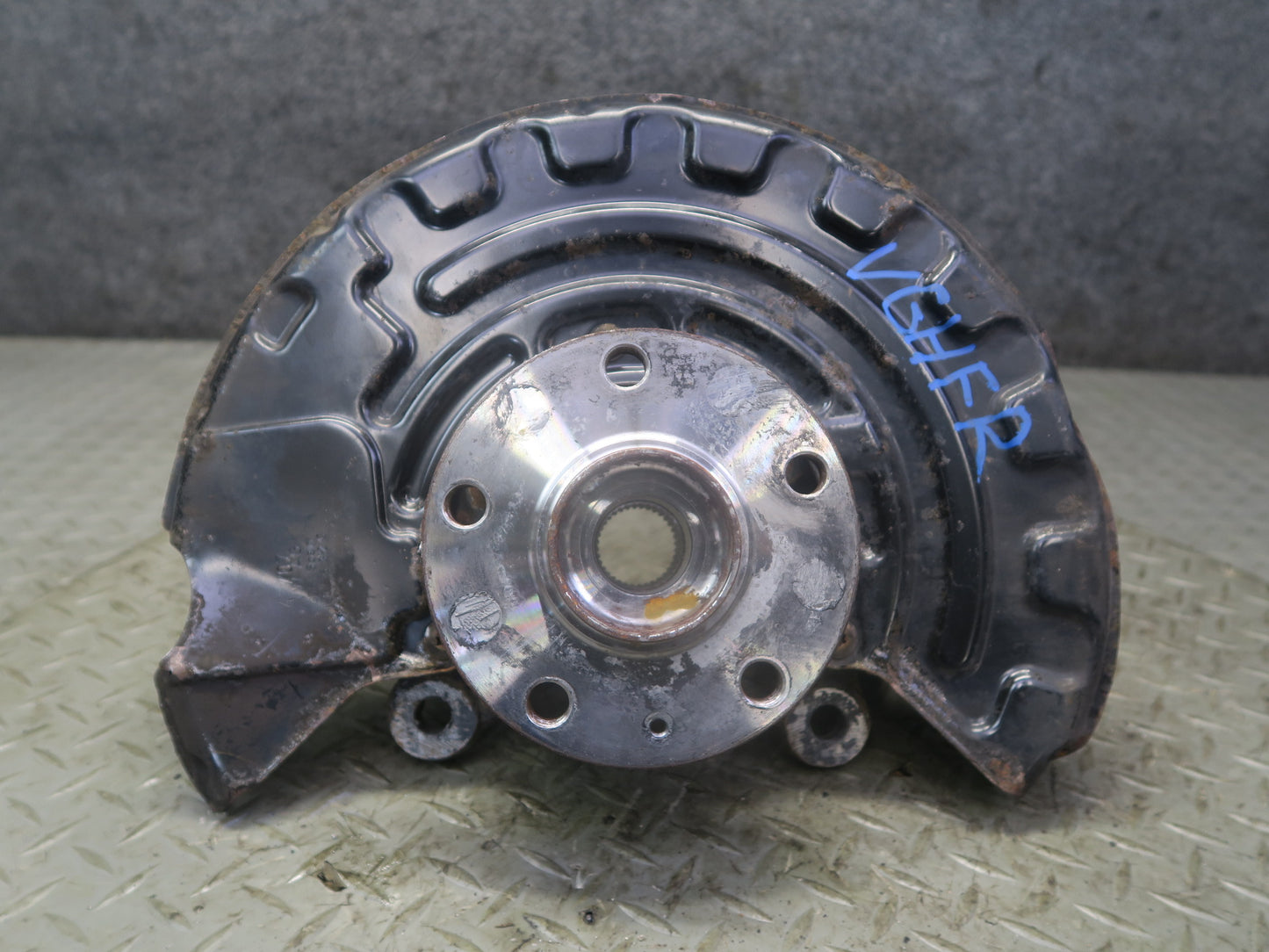 2008 VW Golf R32 AWD Front Right Spindle Knuckle Wheel Hub Bearing OEM