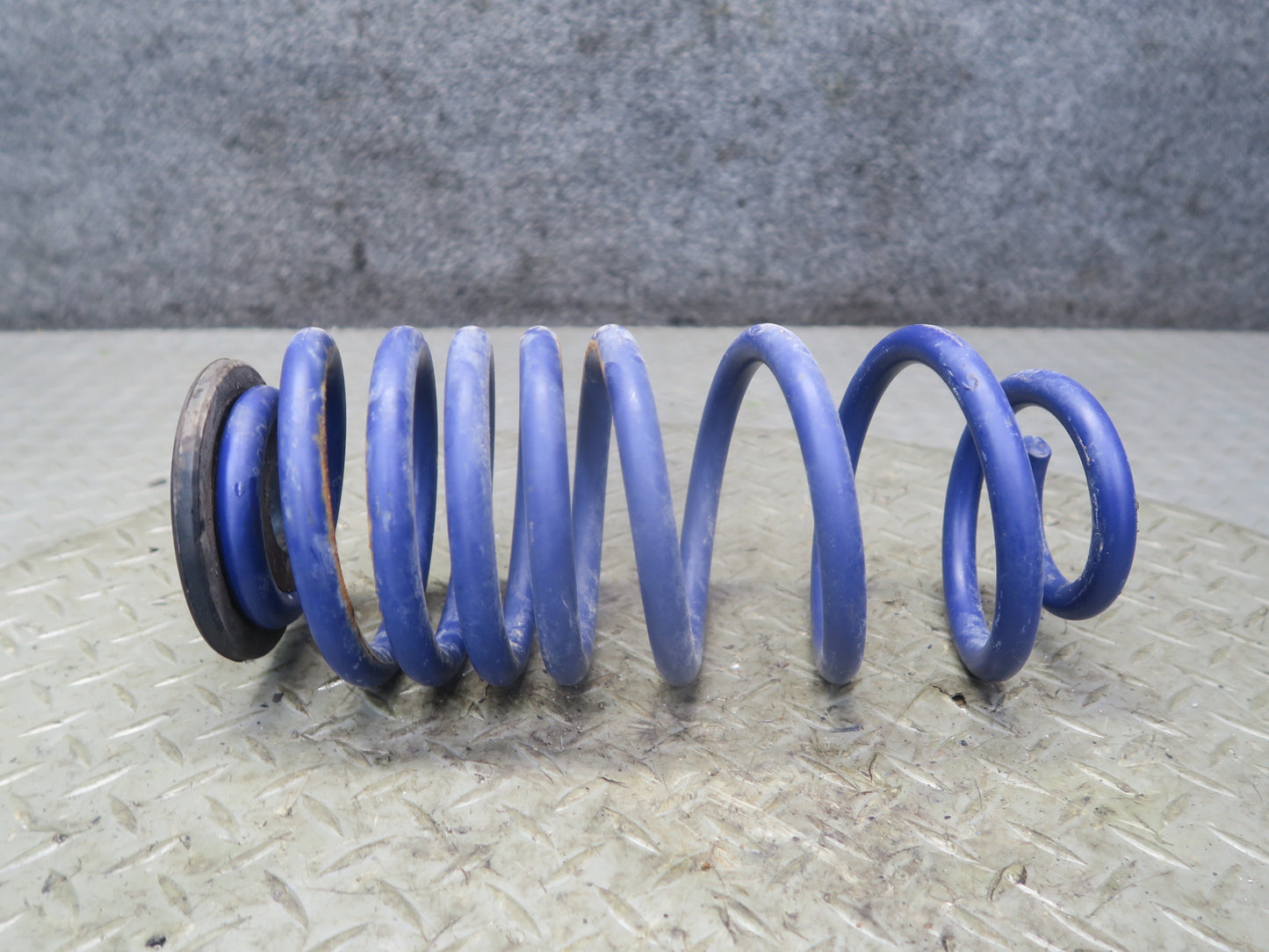 06-09 VW Golf MK5 R32 Set of 2 H&R Rear Left & Right Coil Spring