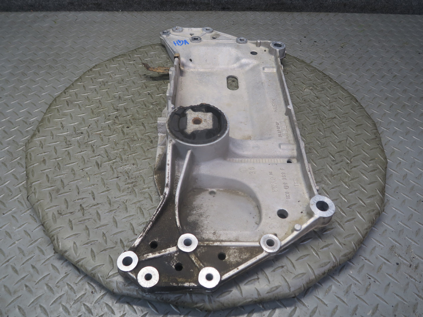 06-09 VW Golf MK5 R32 Set of 3 Front Subframe Mount Bracket Support OEM