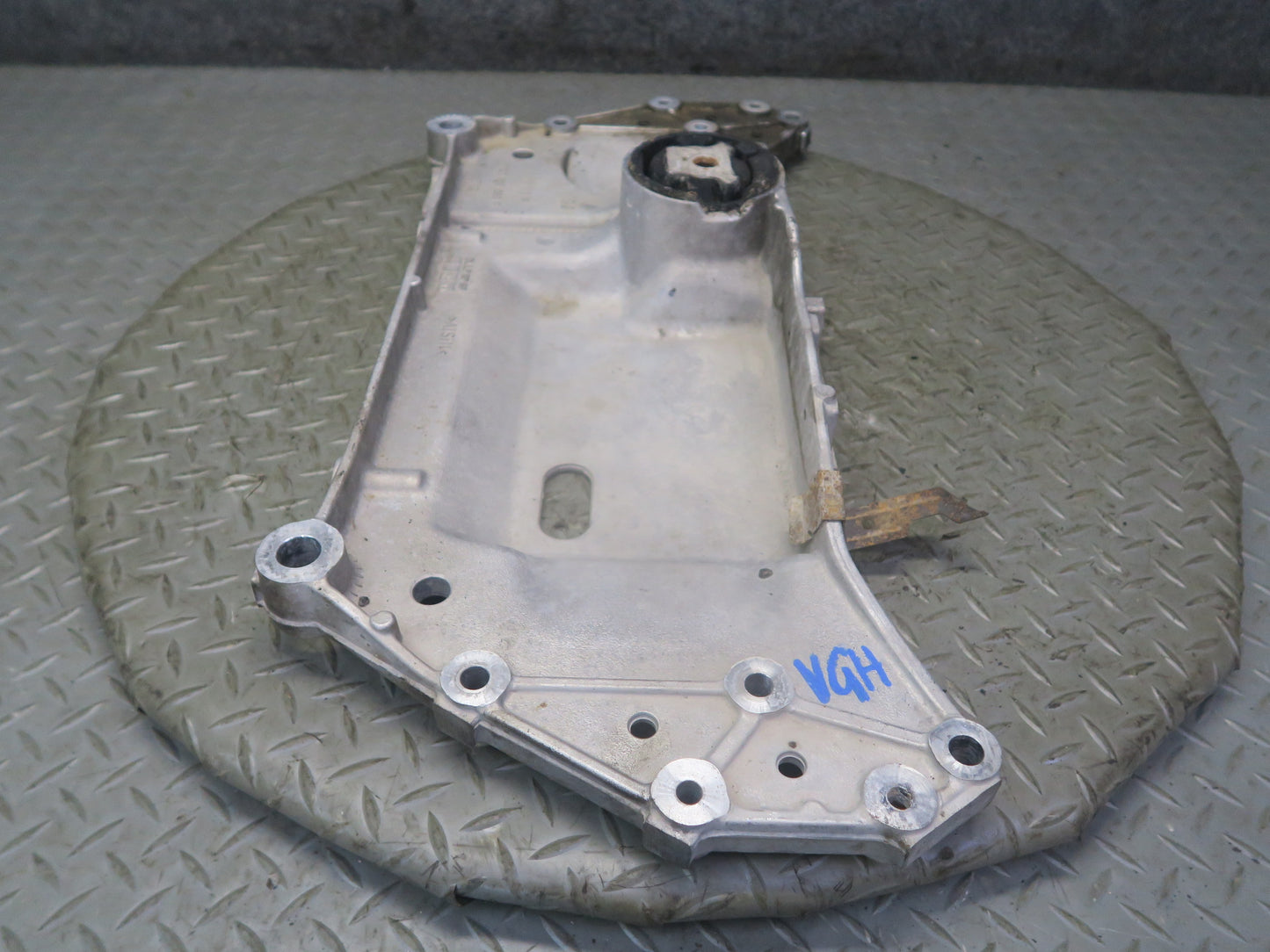 06-09 VW Golf MK5 R32 Set of 3 Front Subframe Mount Bracket Support OEM