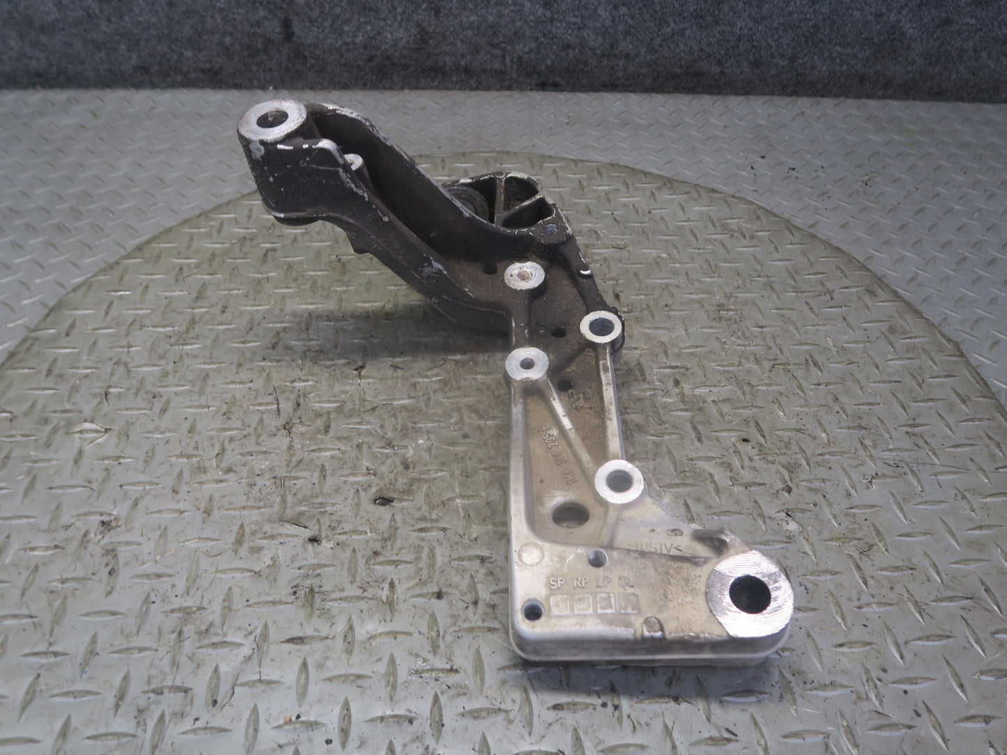 06-09 VW Golf MK5 R32 Set of 3 Front Subframe Mount Bracket Support OEM