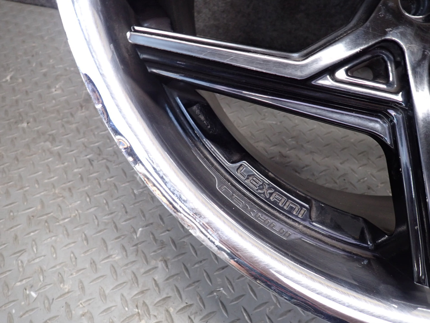 Lexani Spyder R20" Wheel Rim 20x10JJ ET15 5x112