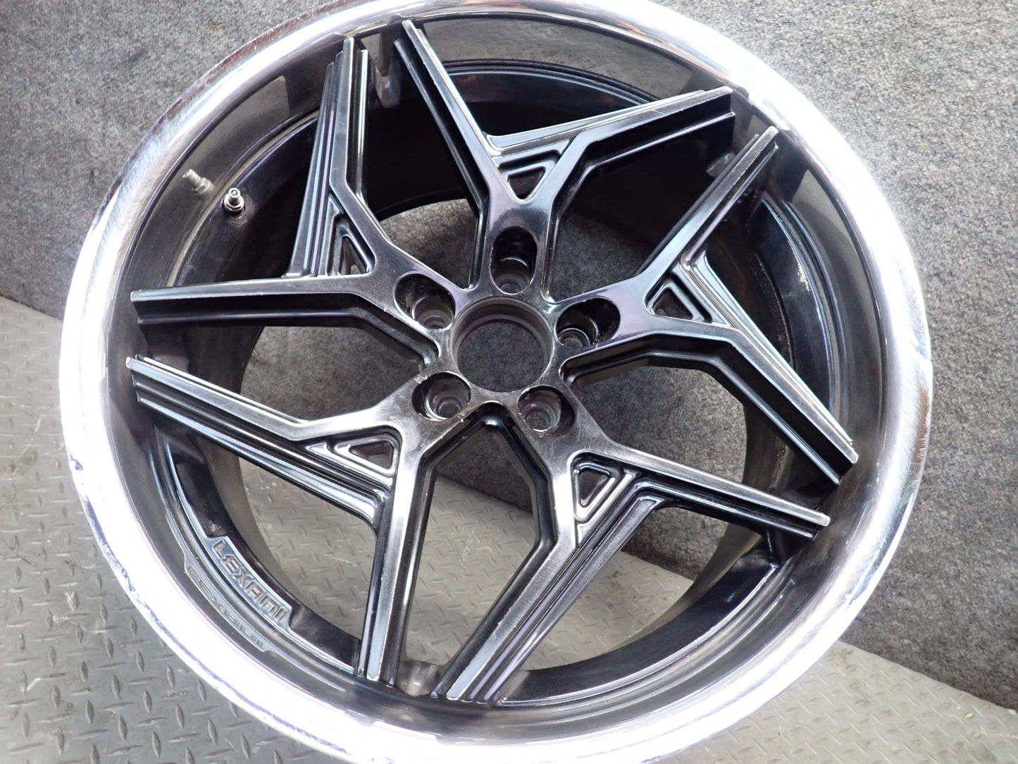 Lexani Spyder R20" Wheel Rim 20x10JJ ET15 5x112