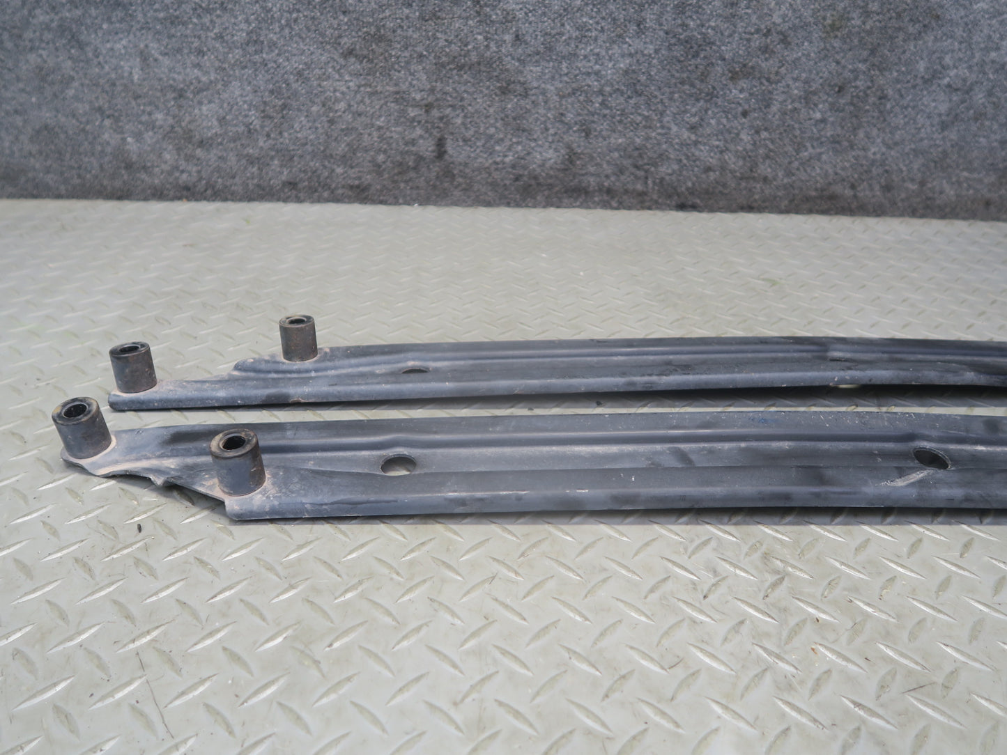 02-10 Lexus UZZ40L SC430 Set of 5 Rear Suspension Mounting Brace Plate OEM