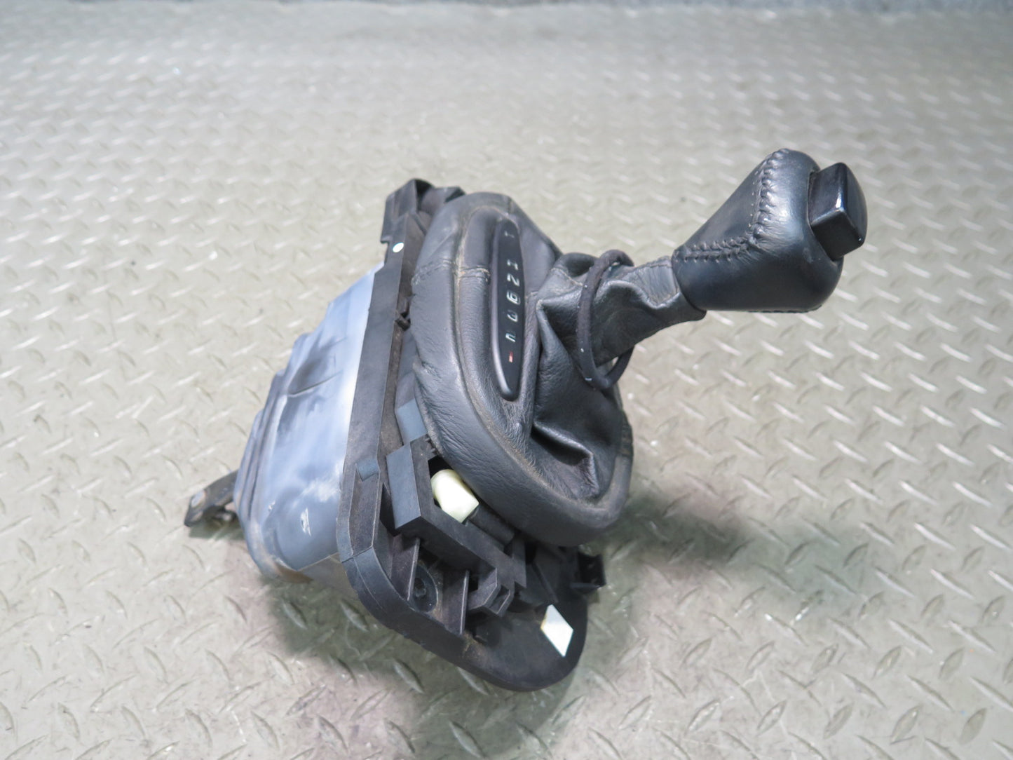 97-04 Chevrolet Corvette C5 A/T Automatic Transmission Gear Shifter 45K Mile OEM
