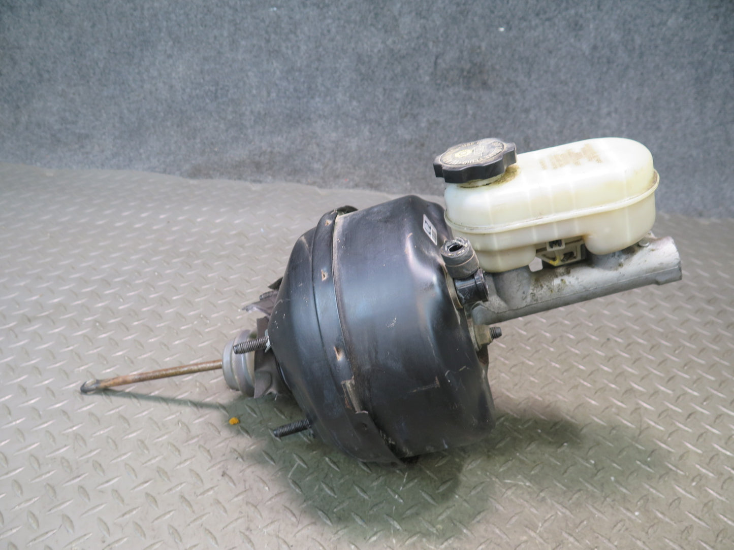 98-04 Chevrolet Corvette C5 Brake Master Cylinder Booster Fluid Reservoir OEM