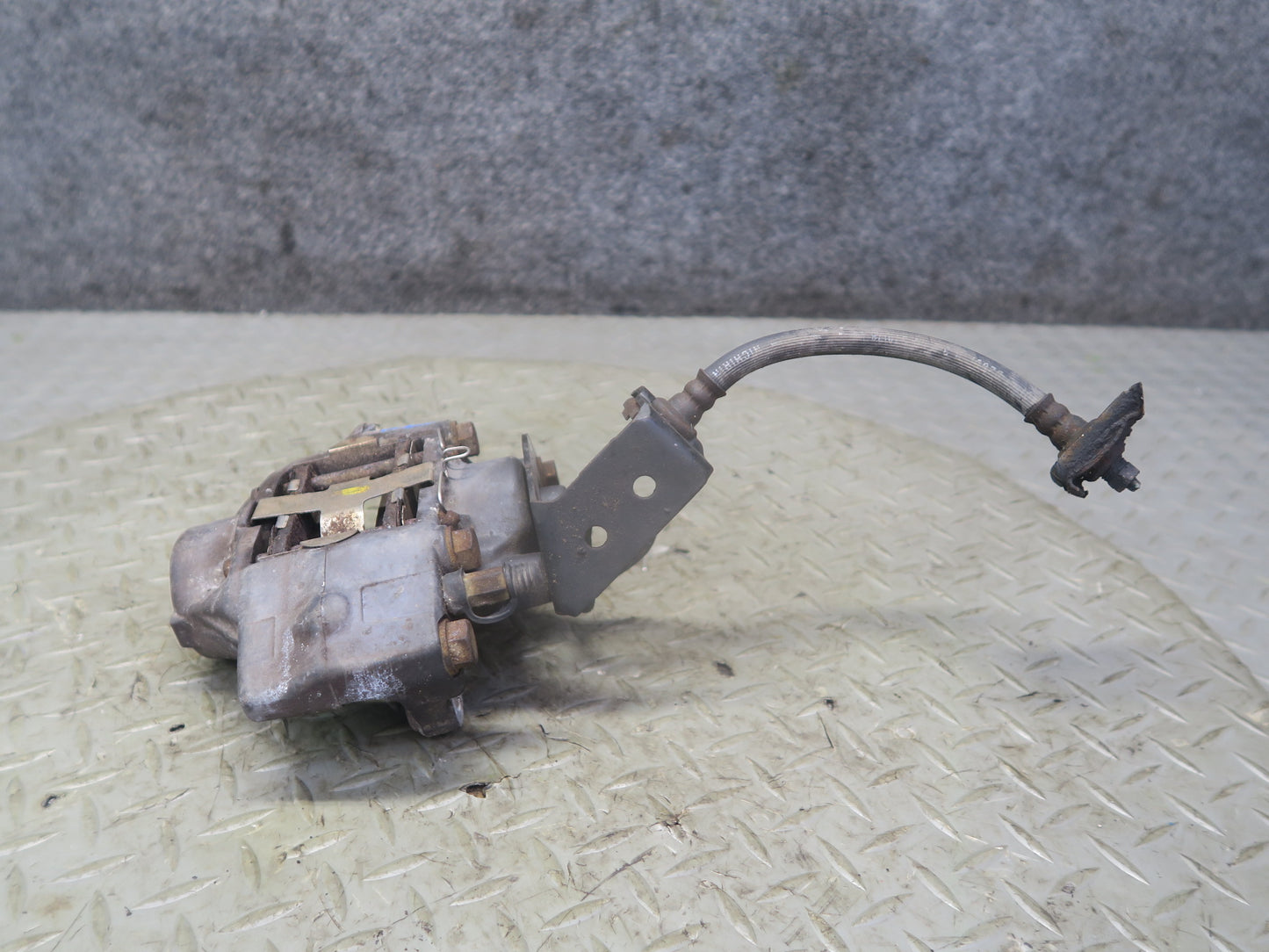 90-96 Nissan 300ZX Z32 NON Turbo Set of 2 Rear Left & Right Brake Caliper OEM