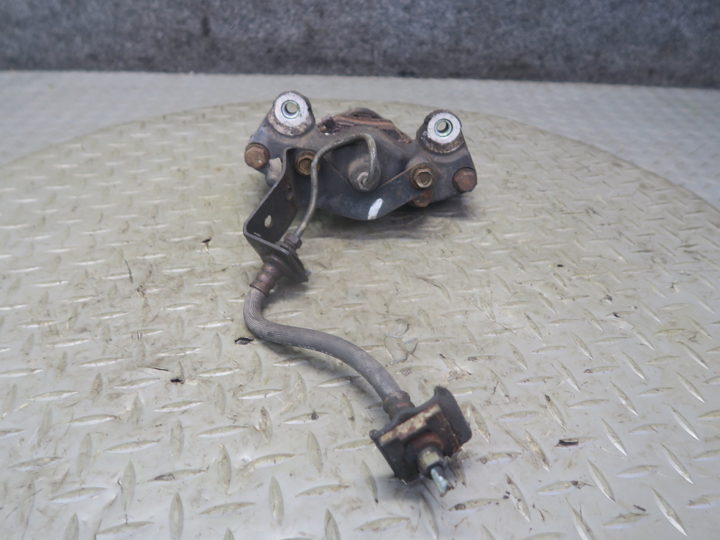 90-96 Nissan 300ZX Z32 NON Turbo Set of 2 Rear Left & Right Brake Caliper OEM