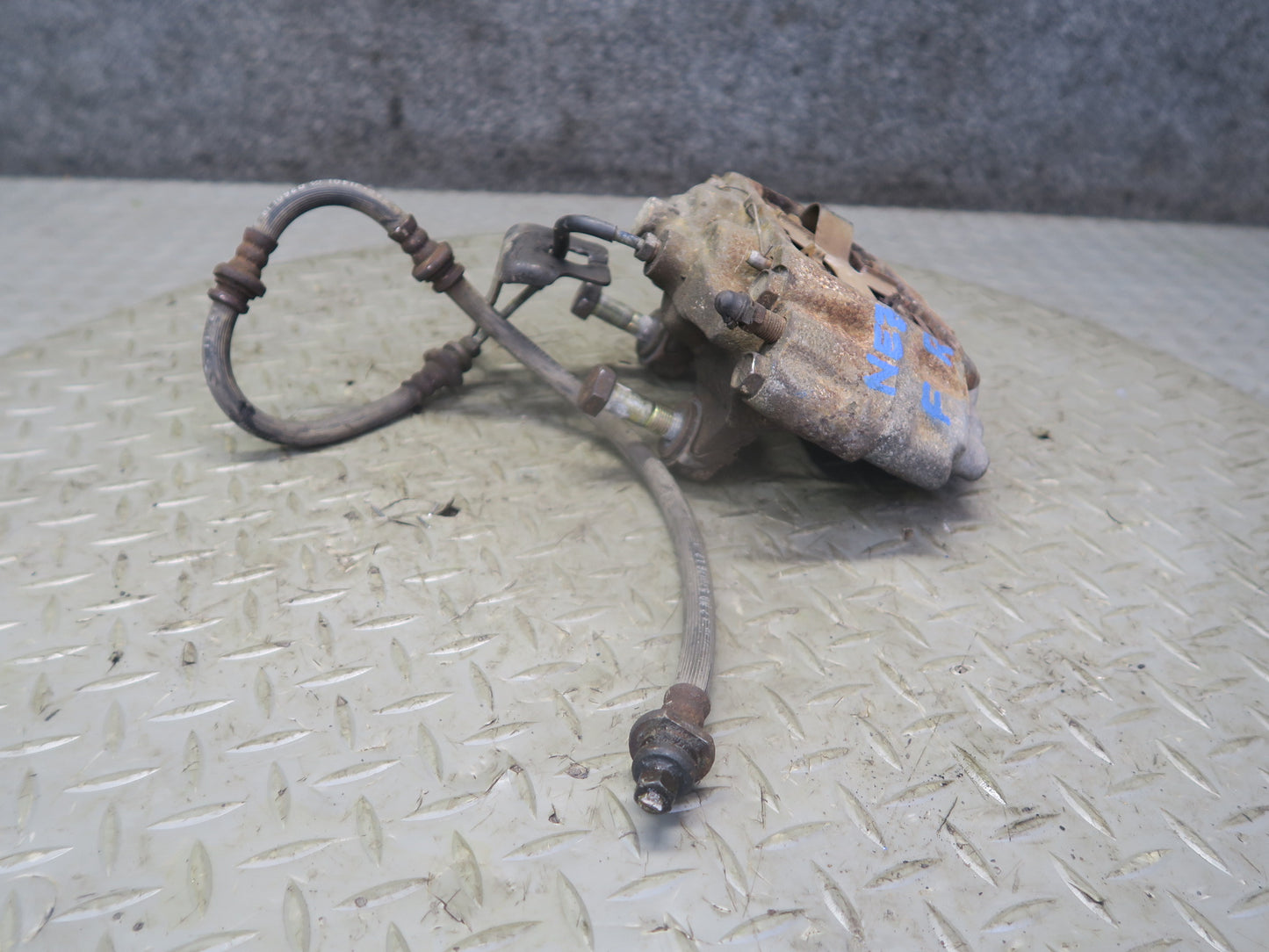90-96 Nissan 300ZX Z32 NON Turbo Set of 2 Front Left & Right Brake Caliper OEM