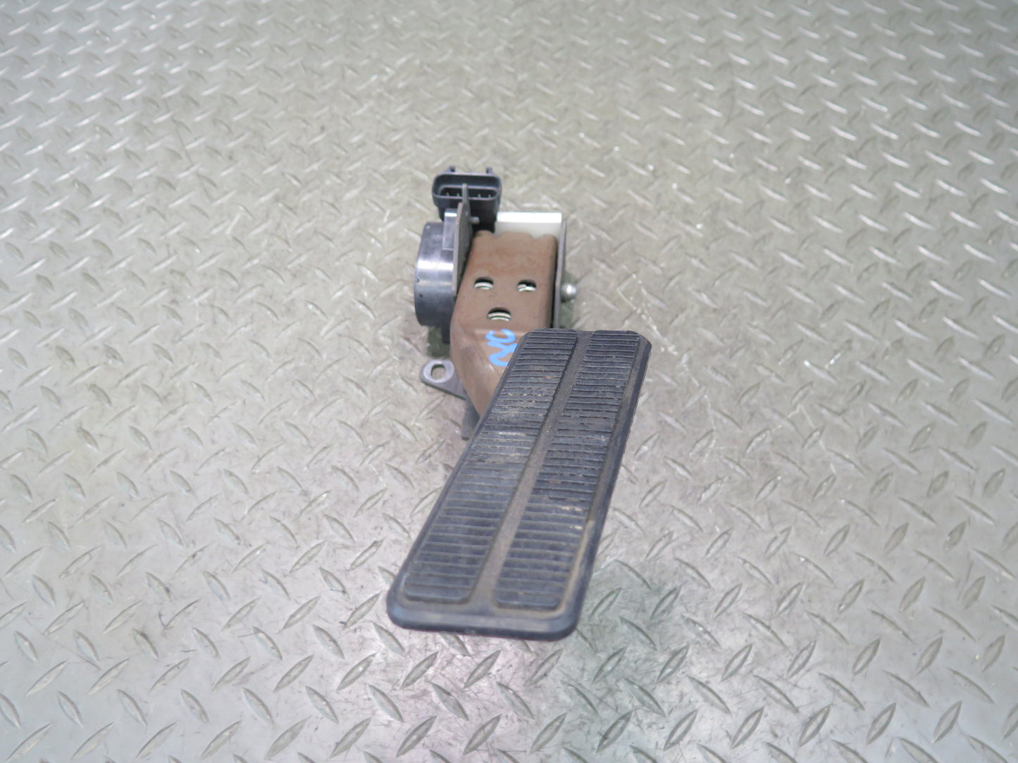 97-04 Chevrolet Corvette C5 Gas Accelerator Throttle Pedal Assembly OEM