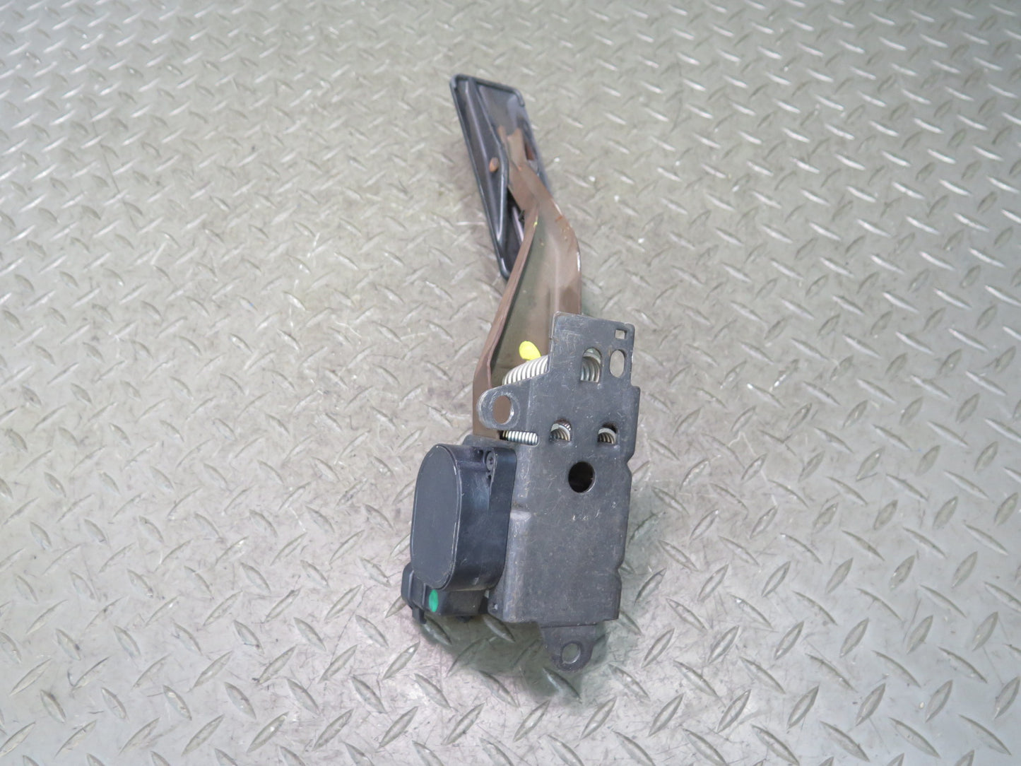 97-04 Chevrolet Corvette C5 Gas Accelerator Throttle Pedal Assembly OEM