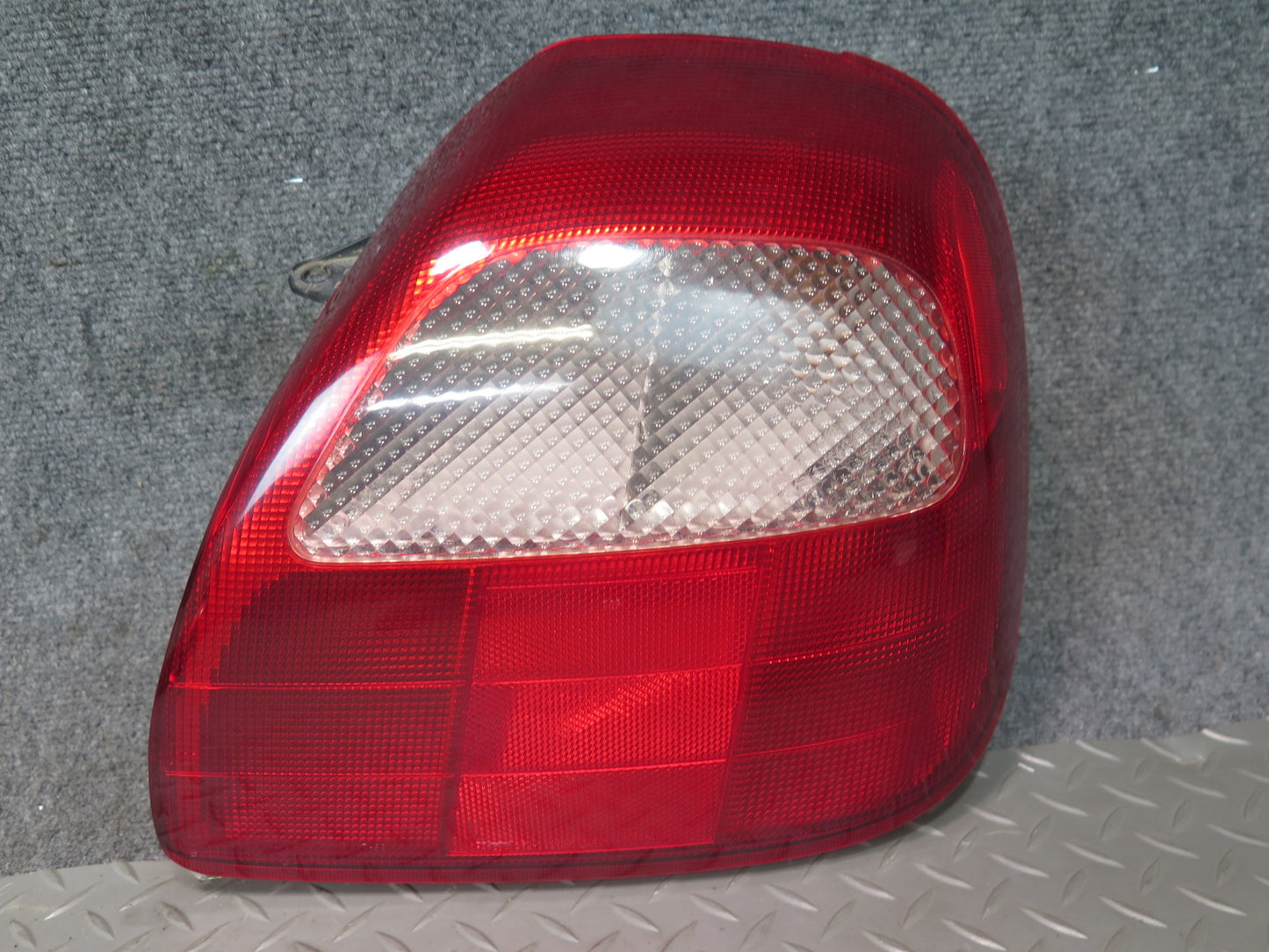 00-02 Toyota MR2 Spyder ZZW30L Set of 2 Rear Left & Right Tail Light Lamp OEM