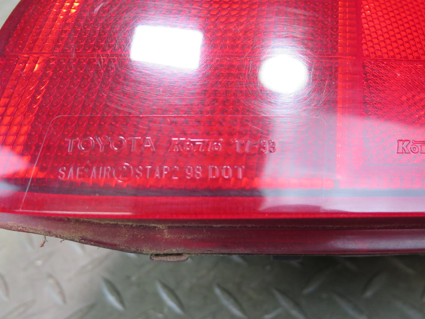 00-02 Toyota MR2 Spyder ZZW30L Set of 2 Rear Left & Right Tail Light Lamp OEM