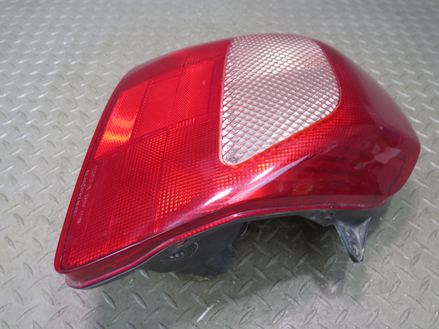 00-02 Toyota MR2 Spyder ZZW30L Set of 2 Rear Left & Right Tail Light Lamp OEM