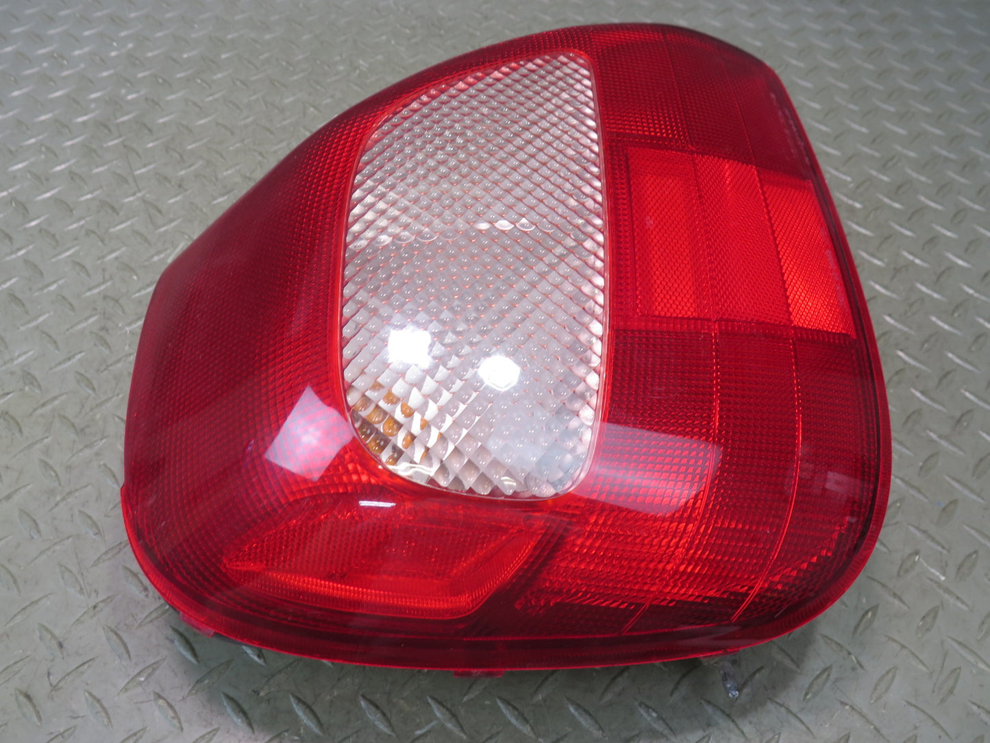 00-02 Toyota MR2 Spyder ZZW30L Set of 2 Rear Left & Right Tail Light Lamp OEM