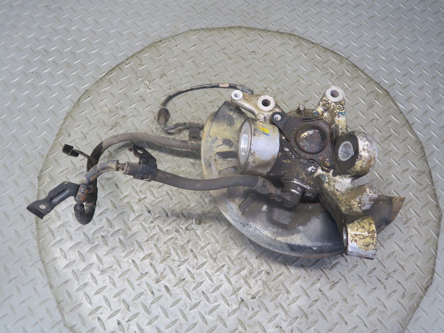 92-96 Nissan Z32 300ZX NON Turbo Front Left Spindle Knuckle Wheel Hub OEM