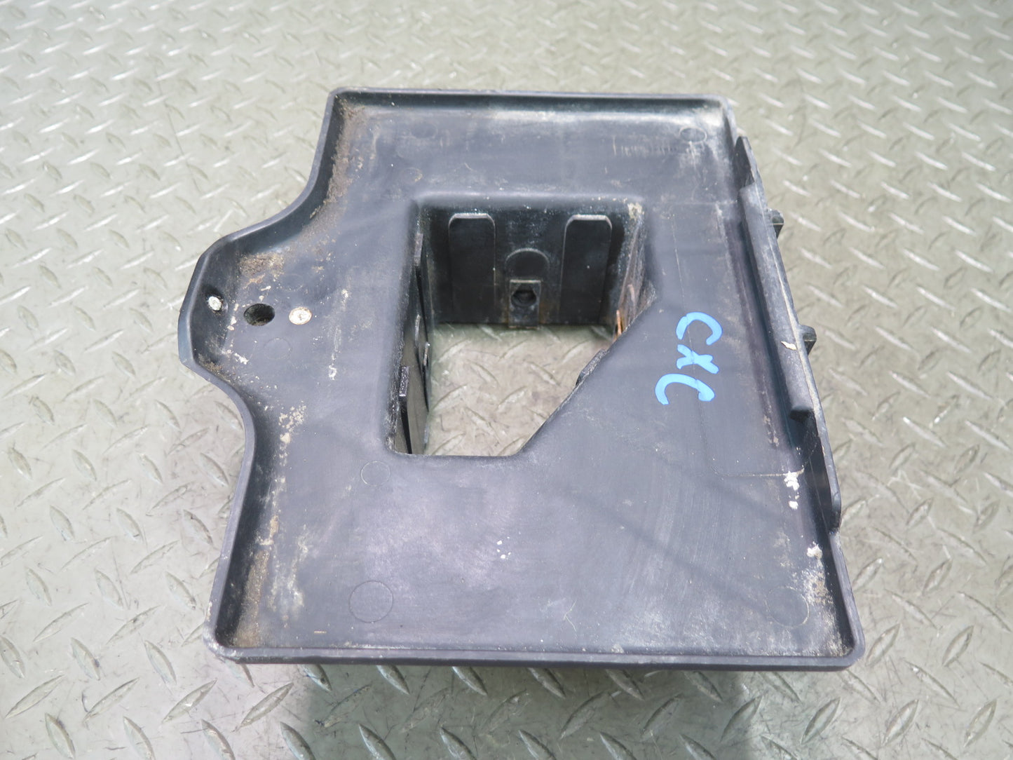 97-04 Chevrolet Corvette C5 Battery Tray Holder Bracket Set 10268430 OEM