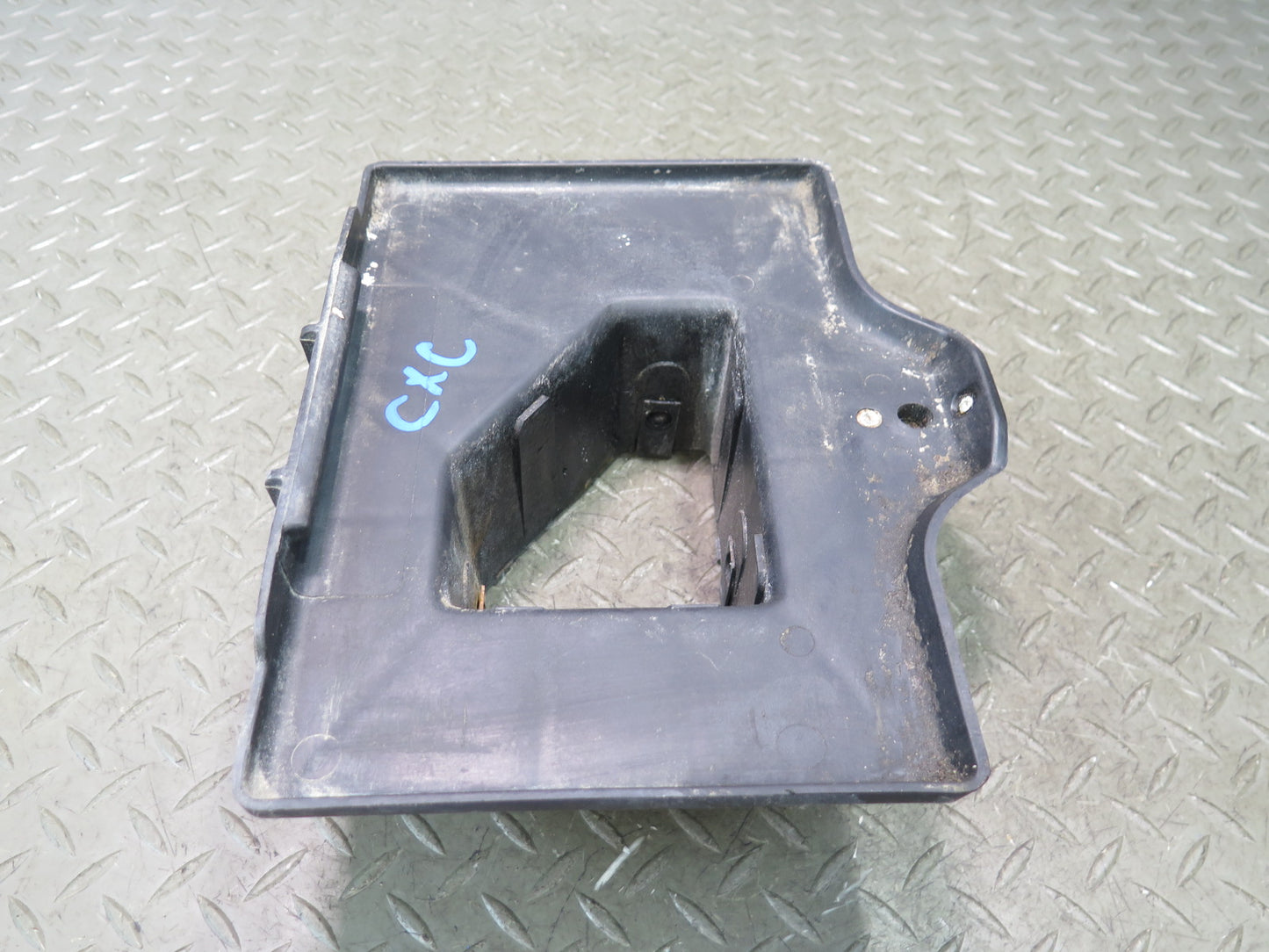 97-04 Chevrolet Corvette C5 Battery Tray Holder Bracket Set 10268430 OEM