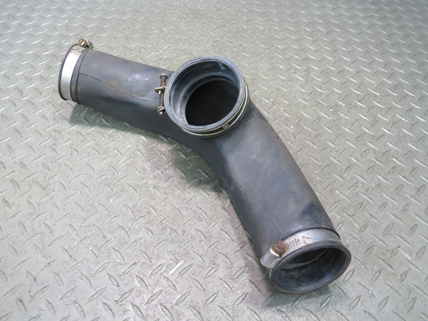 90-96 Nissan Z32 300ZX NA Center Air Intake Duct Hose Pipe Line OEM