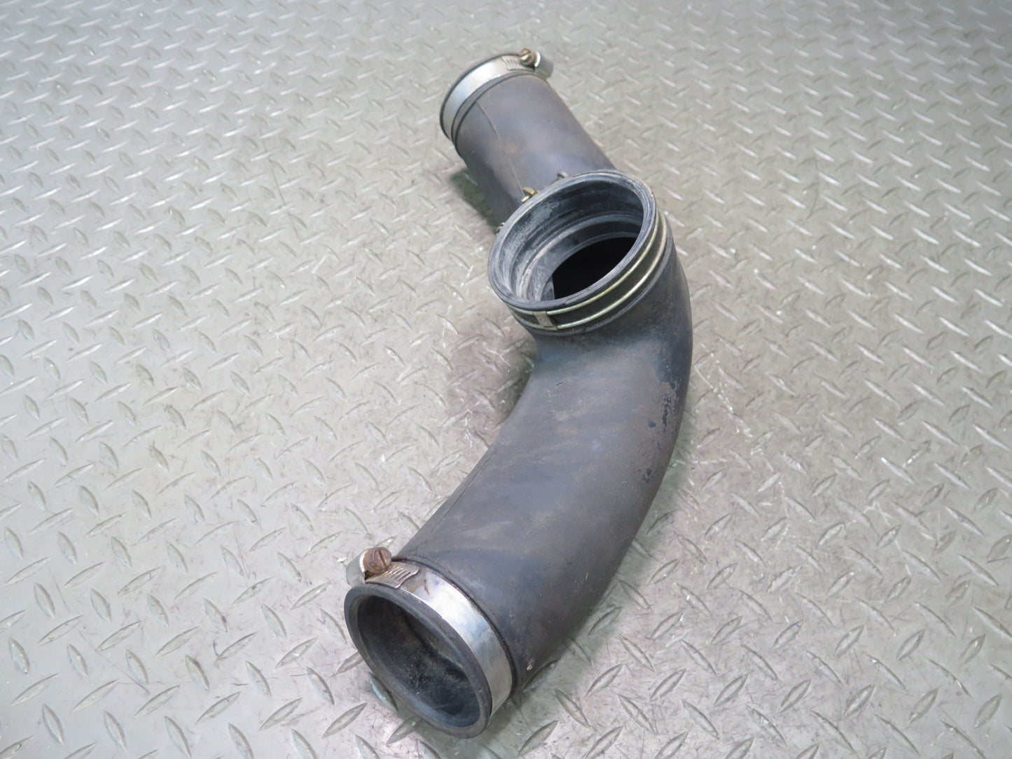 90-96 Nissan Z32 300ZX NA Center Air Intake Duct Hose Pipe Line OEM