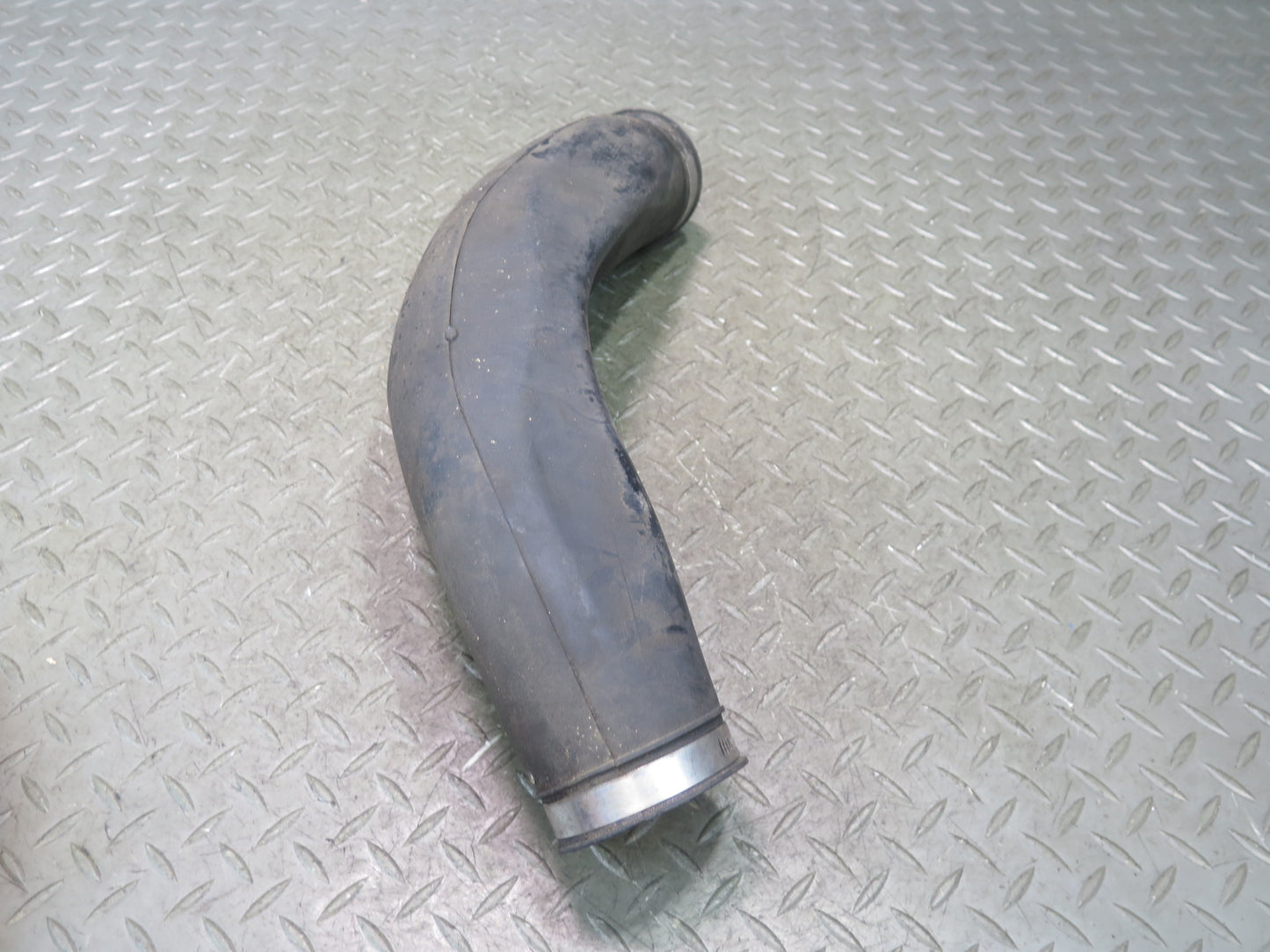 90-96 Nissan Z32 300ZX NA Center Air Intake Duct Hose Pipe Line OEM