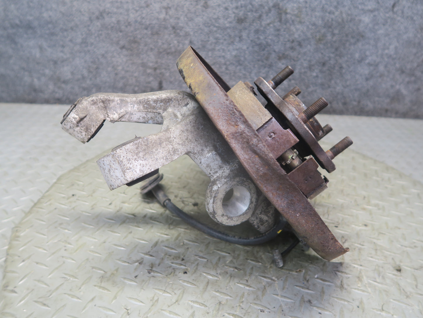 91-96 Nissan Z32 300ZX NA Rear Right Spindle Knuckle Wheel Hub Bearing OEM