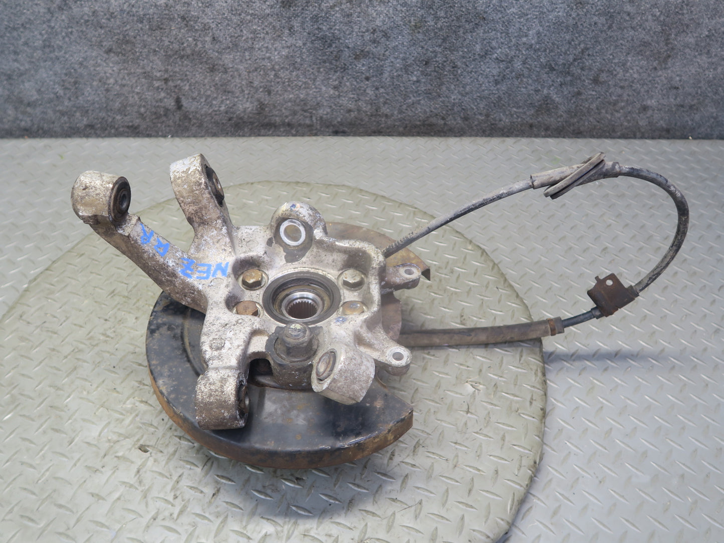 91-96 Nissan Z32 300ZX NA Rear Right Spindle Knuckle Wheel Hub Bearing OEM