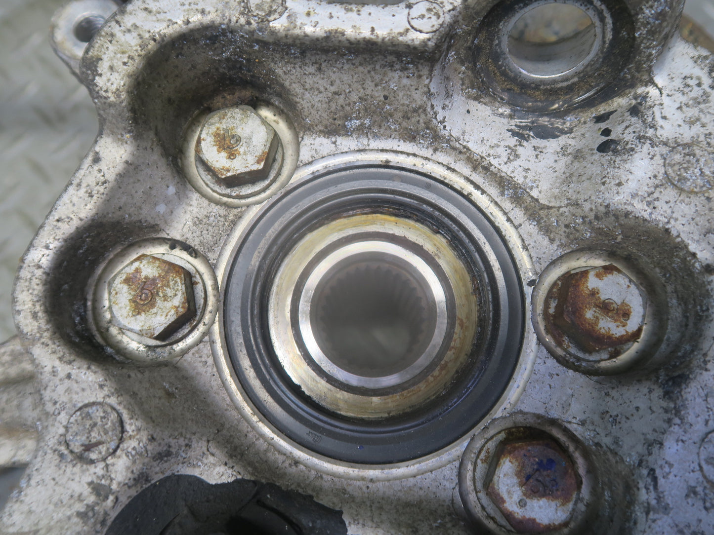 91-96 Nissan Z32 300ZX NON Turbo Rear Left Spindle Knuckle Wheel Hub Bearing OEM
