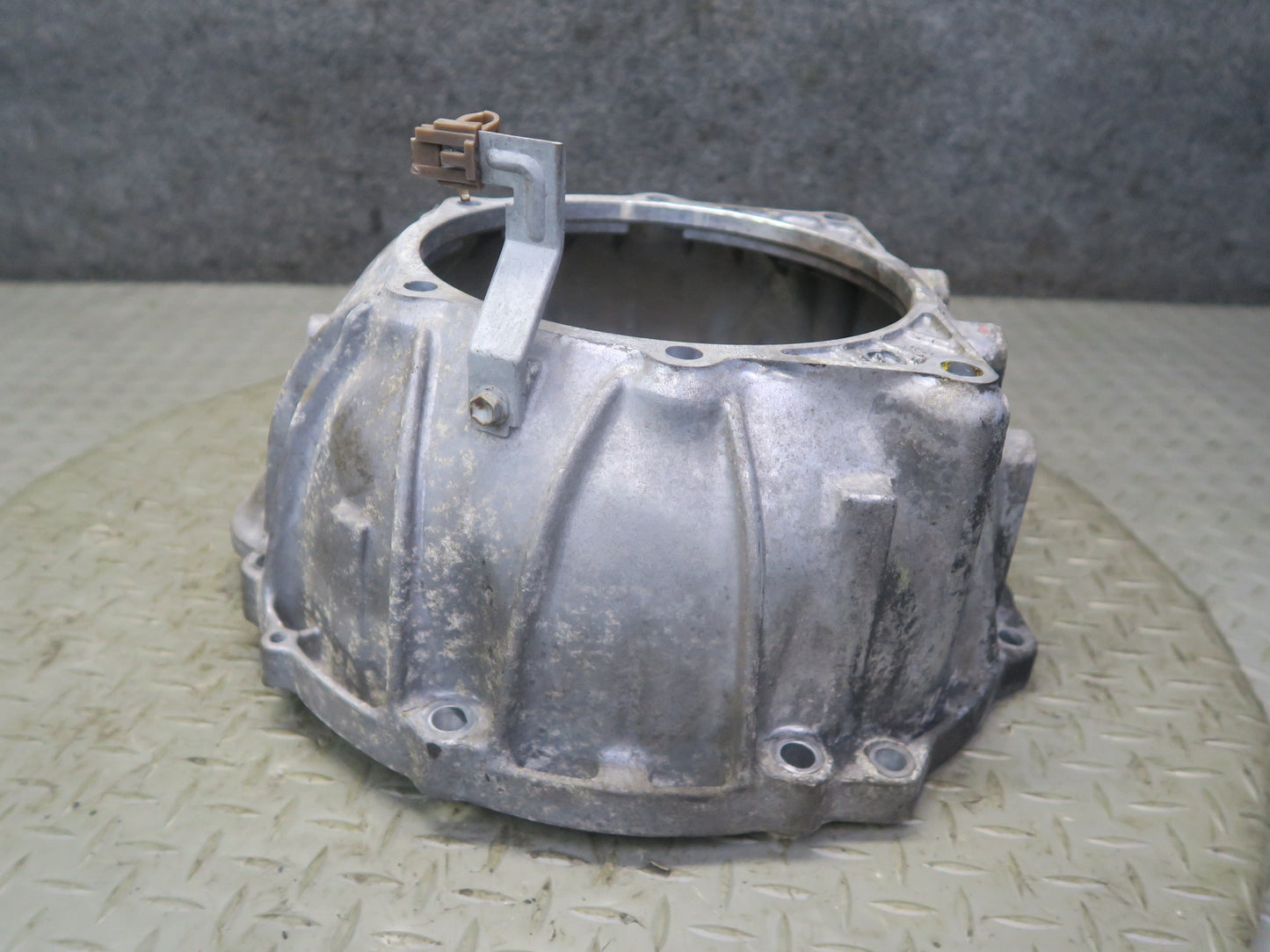 98-00 Lexus UZZ30L SC400 A650E U1 A/T Automatic Transmission Bell Housing OEM