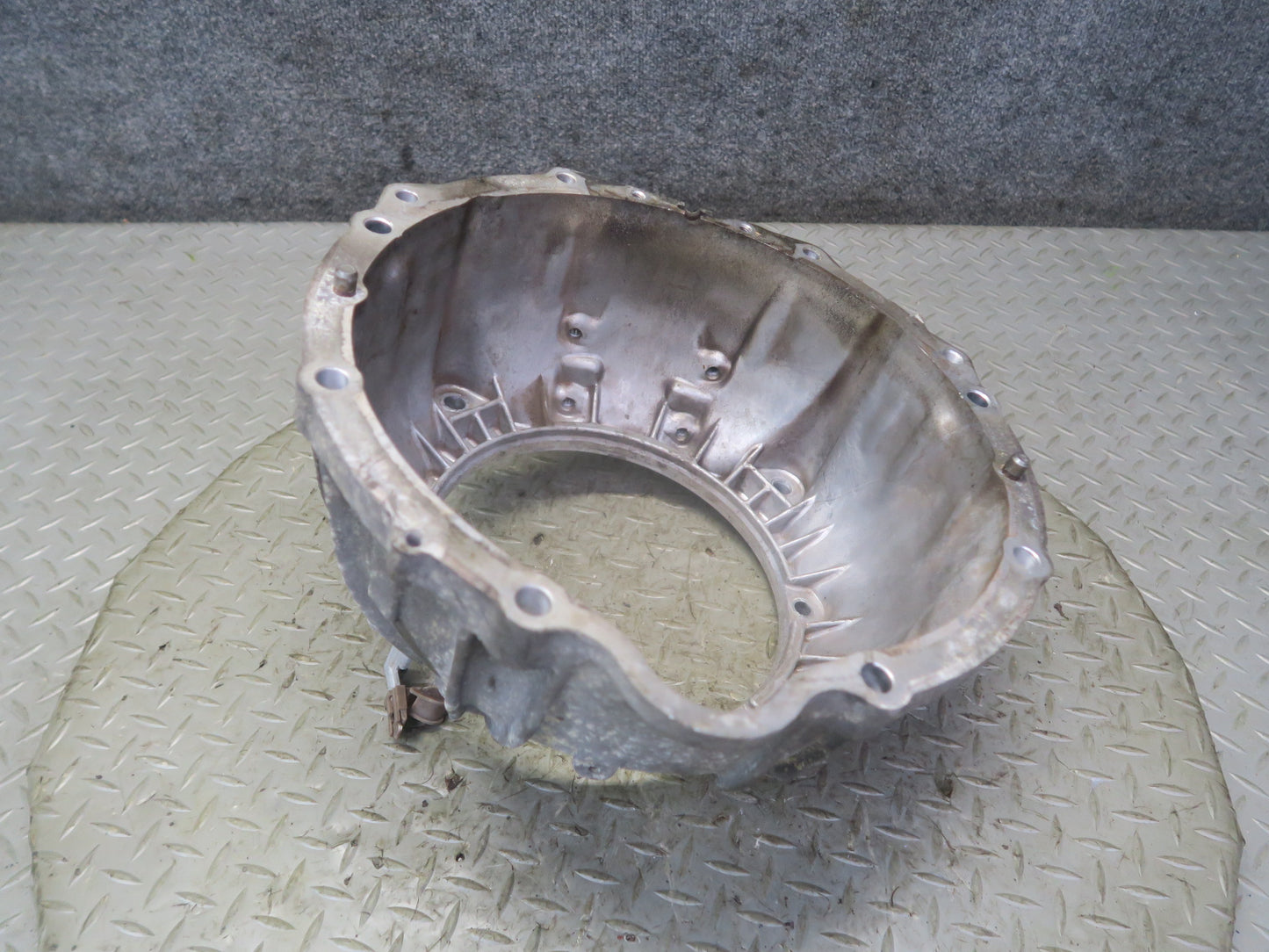 98-00 Lexus UZZ30L SC400 A650E U1 A/T Automatic Transmission Bell Housing OEM