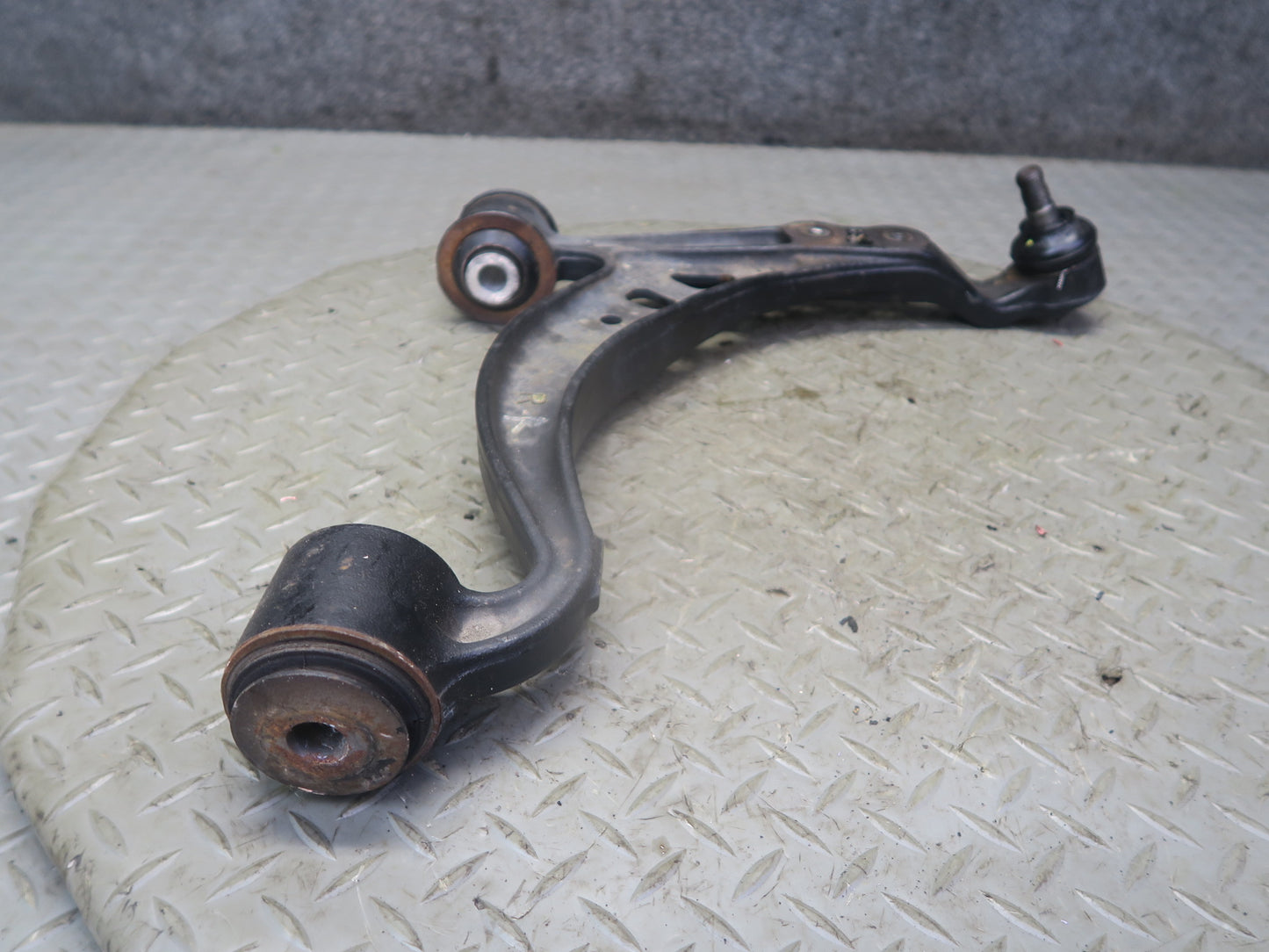 97-00 Lexus UZZ30L SC300 SC400 Front Right Lower Control Arm 115K Miles OEM