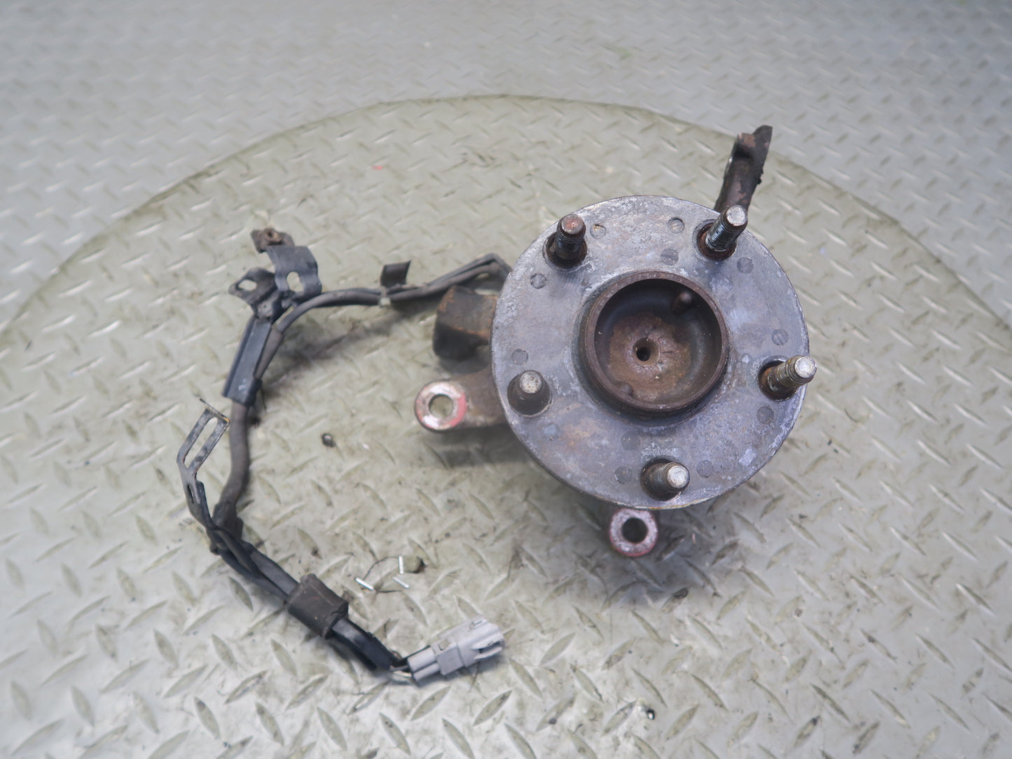 92-00 Lexus UZZ30 SC400 SC300 RWD Front Right Spindle Knuckle Wheel Hub 115K OEM