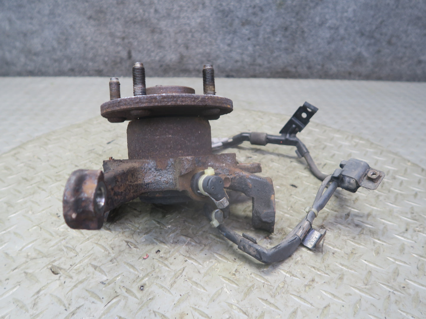 92-00 Lexus UZZ30 SC400 SC300 RWD Front Right Spindle Knuckle Wheel Hub 115K OEM