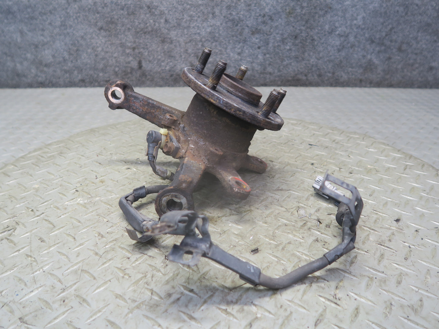 92-00 Lexus UZZ30 SC400 SC300 RWD Front Right Spindle Knuckle Wheel Hub 115K OEM