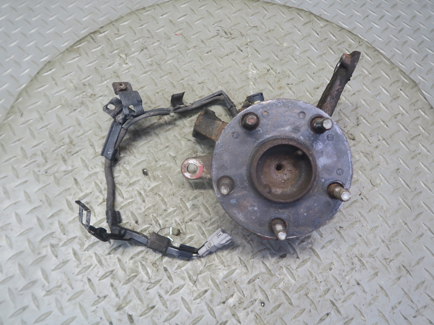 92-00 Lexus UZZ30 SC400 SC300 RWD Front Right Spindle Knuckle Wheel Hub 115K OEM