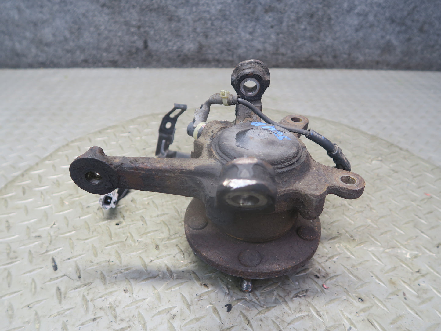 92-00 Lexus UZZ30 SC400 SC300 RWD Front Right Spindle Knuckle Wheel Hub 115K OEM