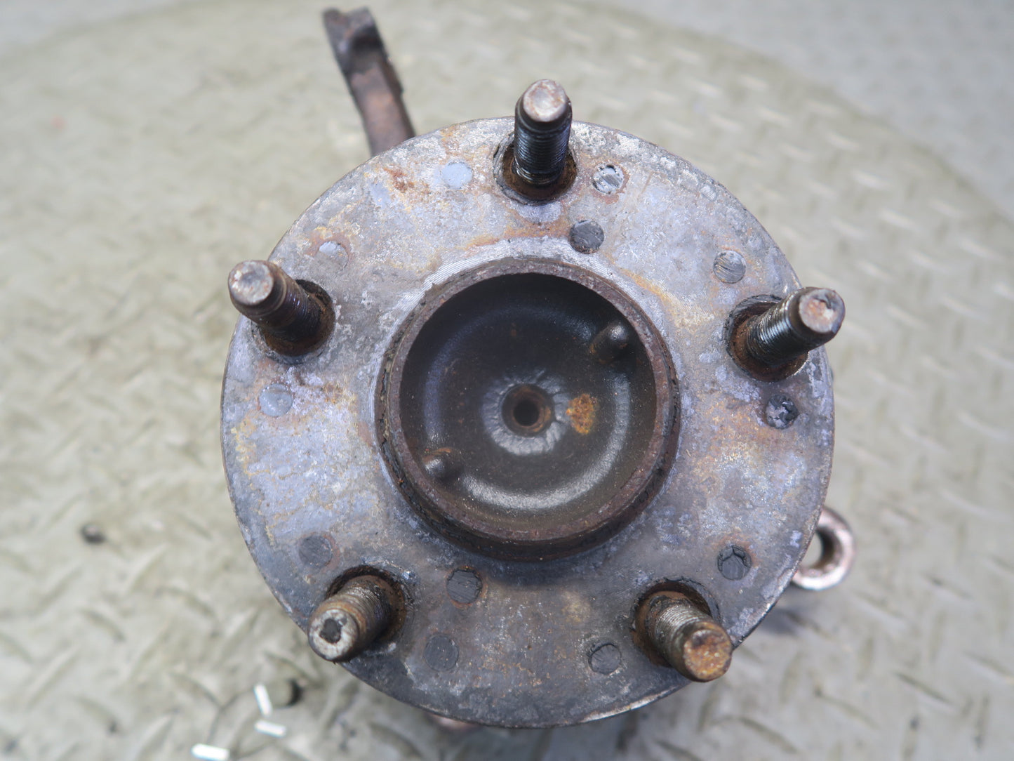 92-00 Lexus UZZ30L SC400 SC300 RWD Front Left Spindle Knuckle Wheel Hub 115K OEM