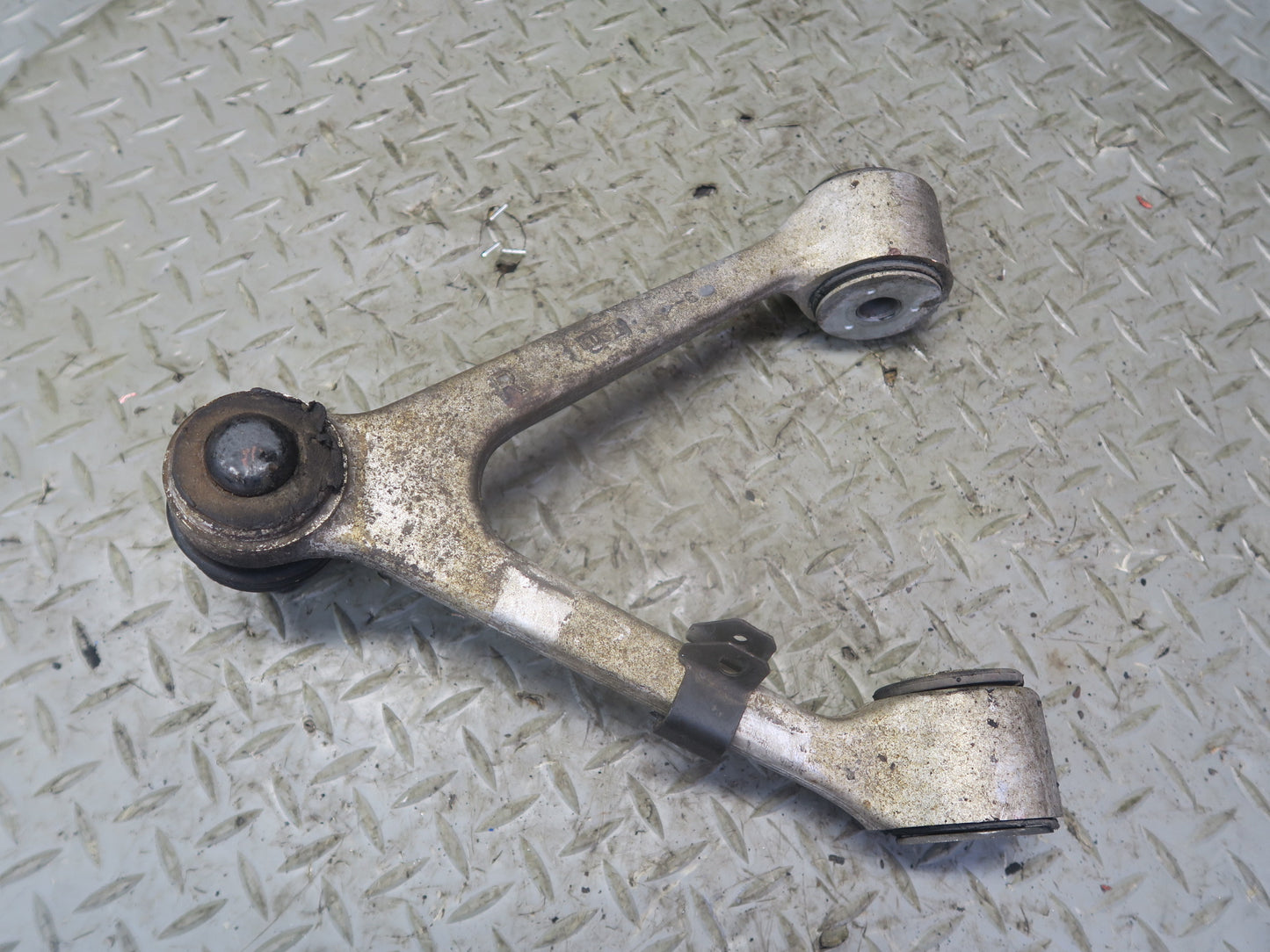 92-00 Lexus UZZ30L SC300 SC400 Front Right Upper Control Arm 115K Miles OEM