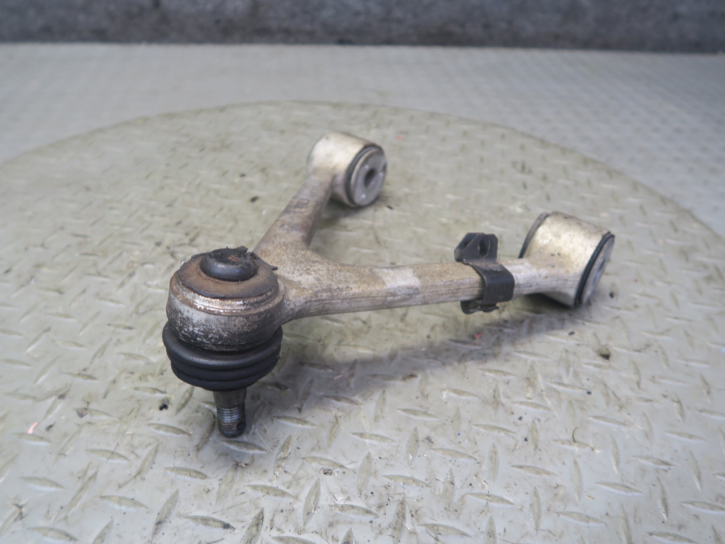 92-00 Lexus UZZ30L SC300 SC400 Front Right Upper Control Arm 115K Miles OEM