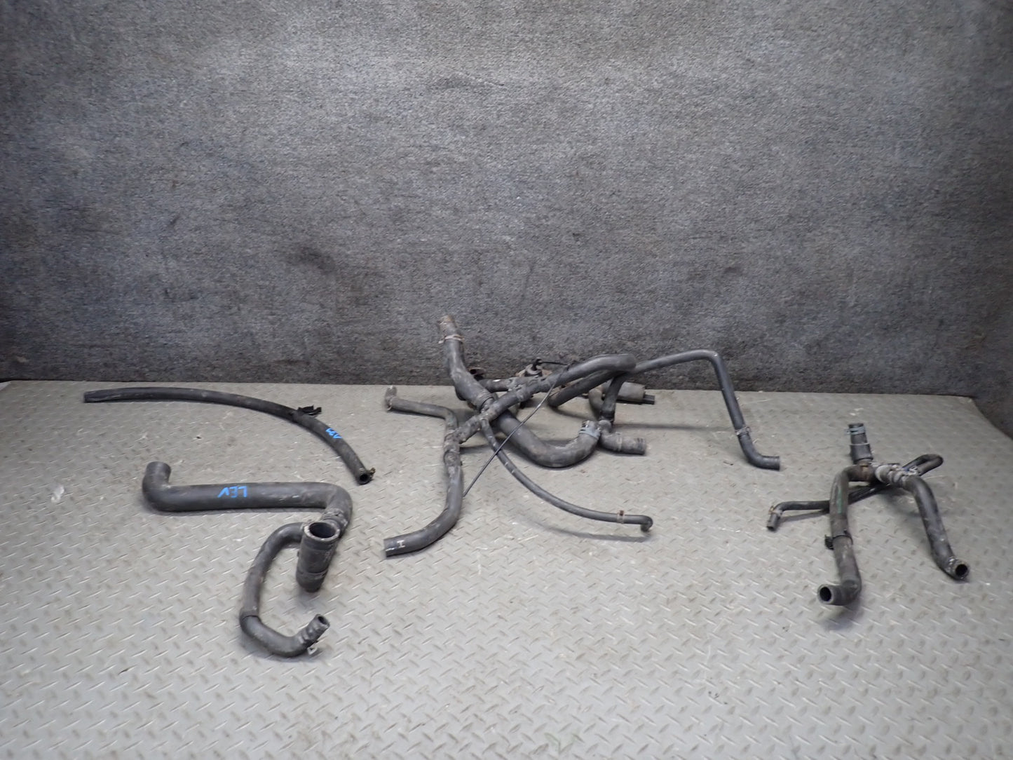 2000 VW Eurovan T4 2.8L AES Engine Radiator Coolant Hose Pipe Line Set OEM
