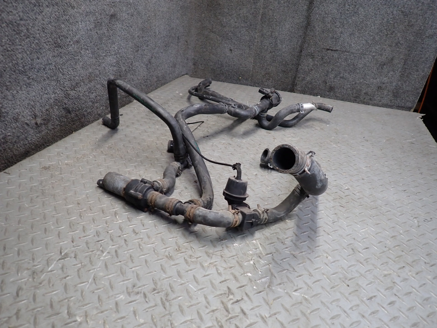 2000 VW Eurovan T4 2.8L AES Engine Radiator Coolant Hose Pipe Line Set OEM