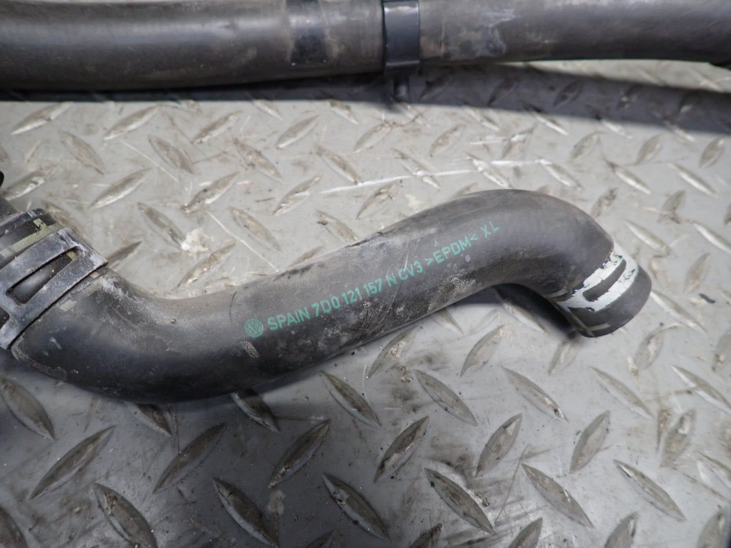 2000 VW Eurovan T4 2.8L AES Engine Radiator Coolant Hose Pipe Line Set OEM