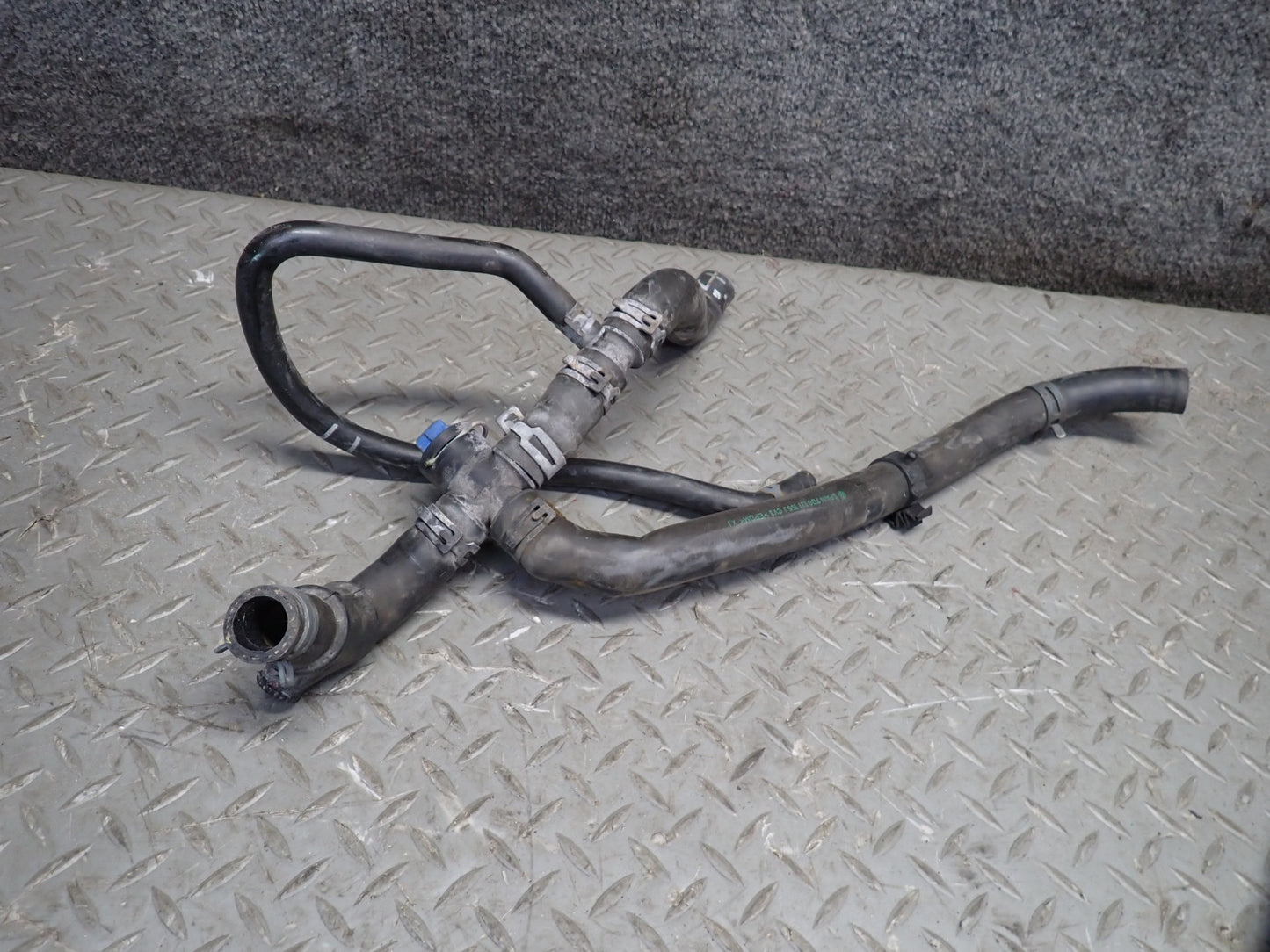 2000 VW Eurovan T4 2.8L AES Engine Radiator Coolant Hose Pipe Line Set OEM