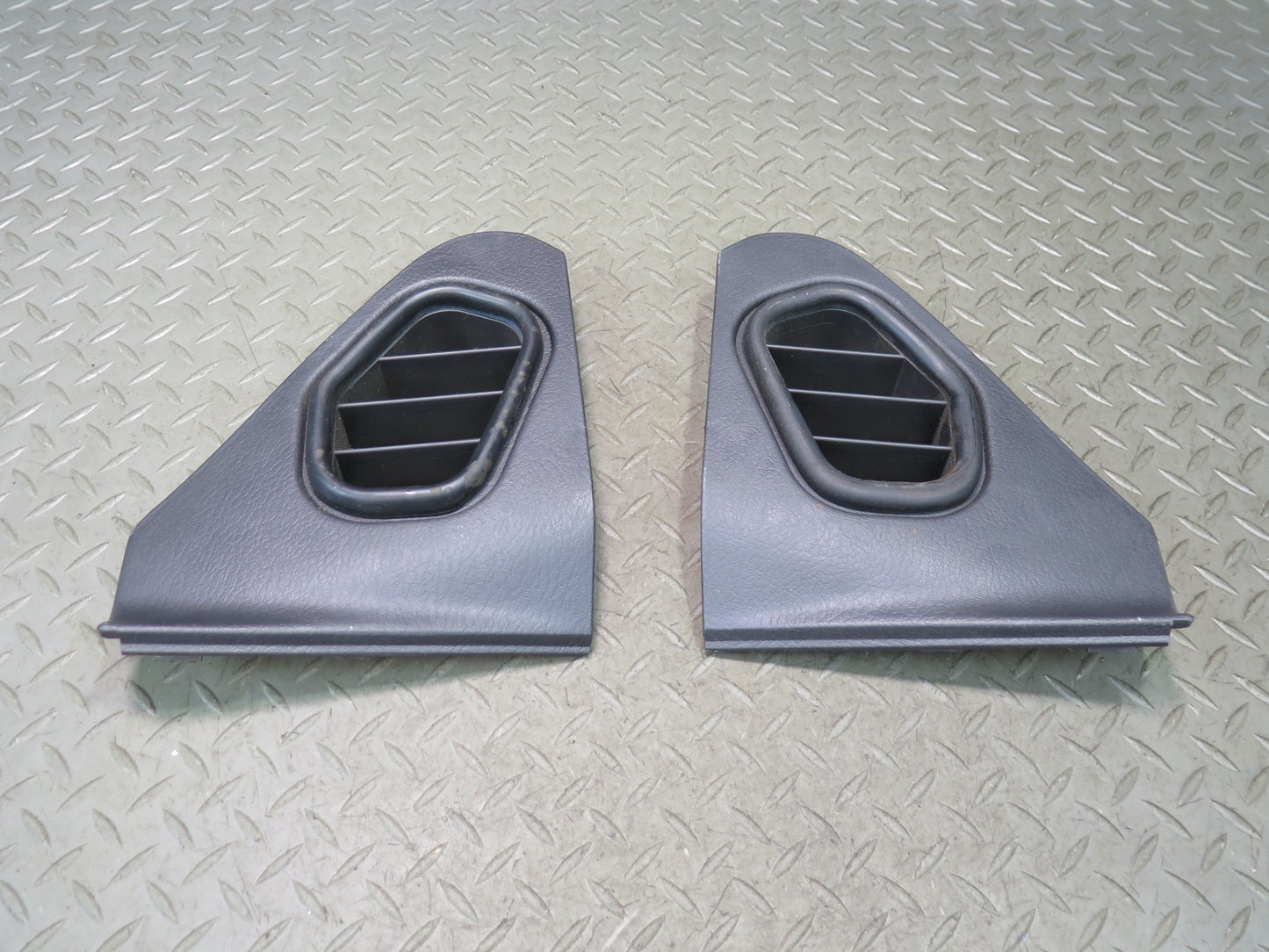 90-96 Nissan Z32 300ZX Set of 2 Dash Fornt Left & Right END Cap Trim Cover OEM